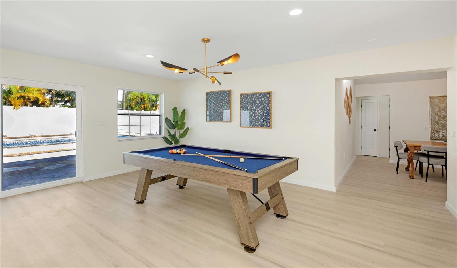 Listing photo id 46 for 11419 47th Avenue N