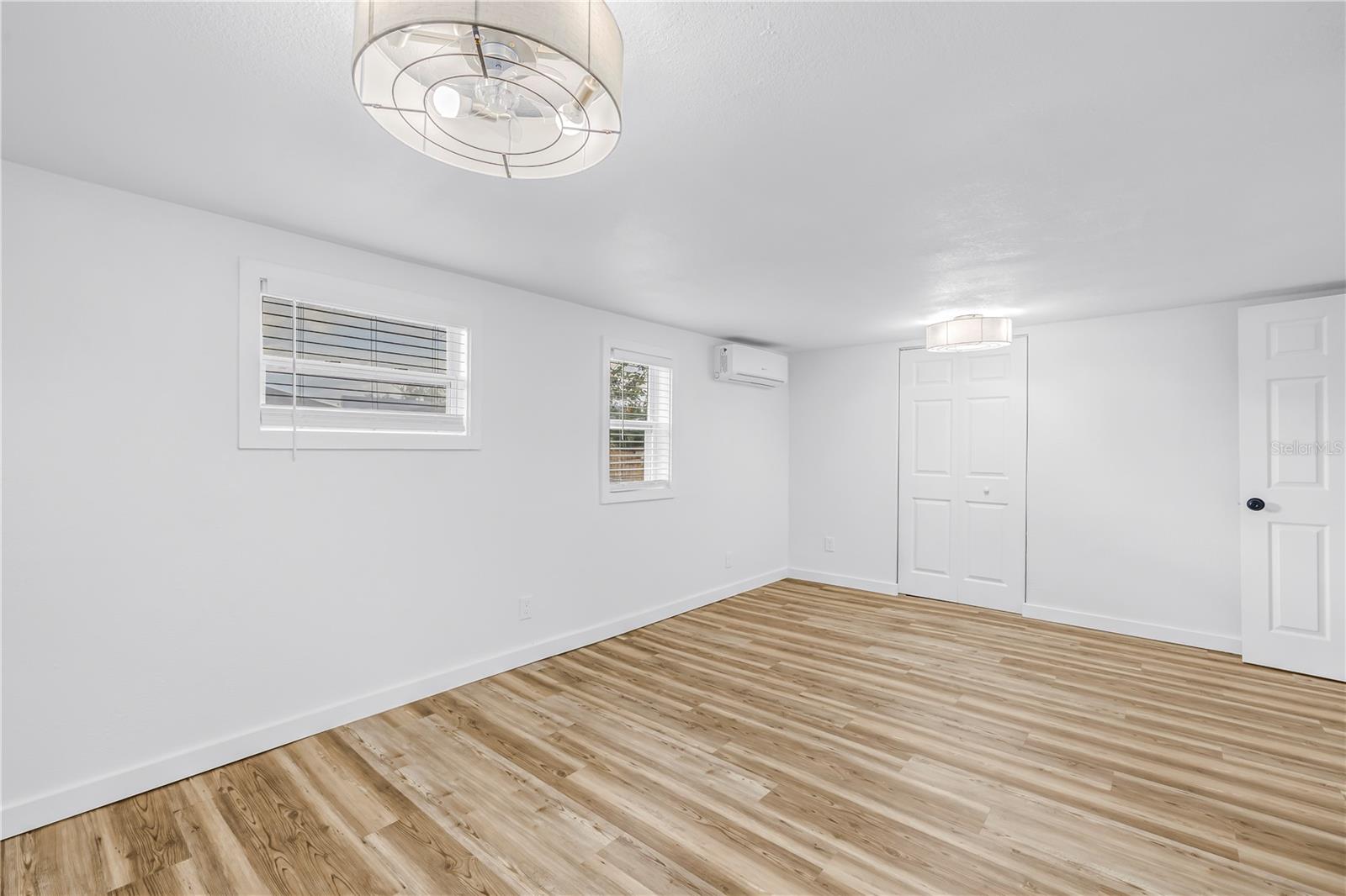 Image 29 of 42 For 8616 Orangeview Avenue