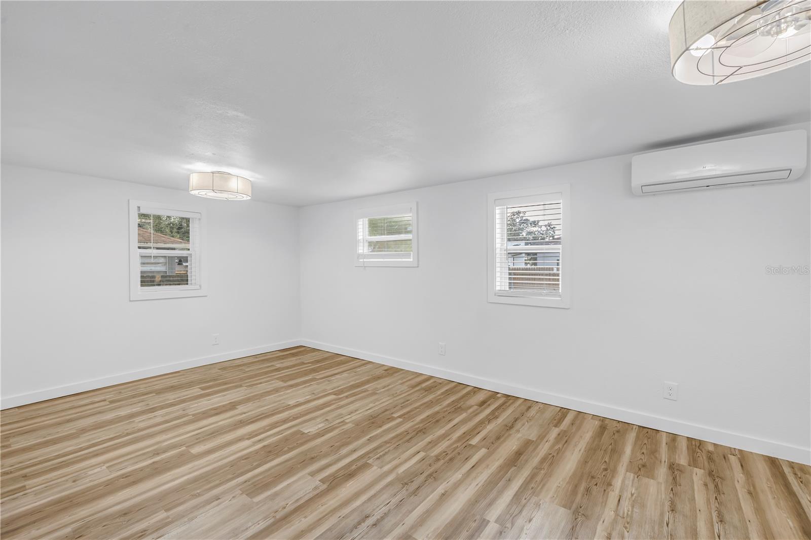 Image 30 of 42 For 8616 Orangeview Avenue