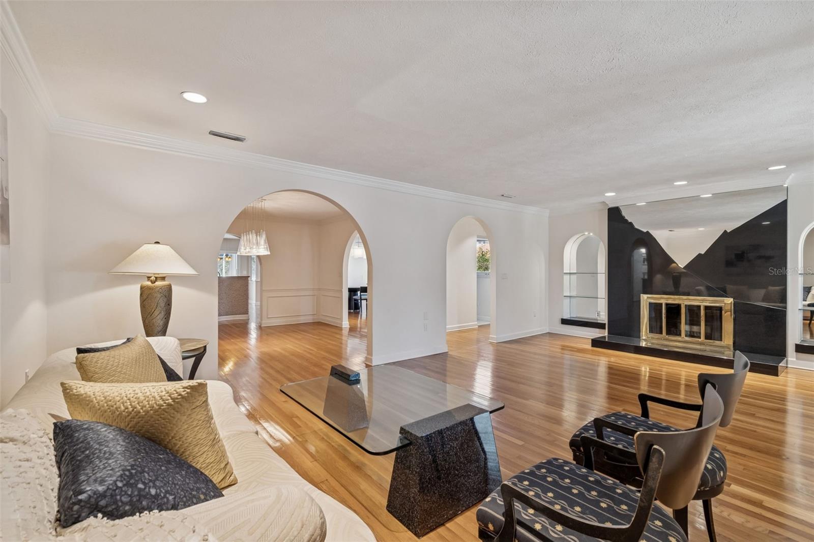 Image 11 of 60 For 248 Blanca Avenue