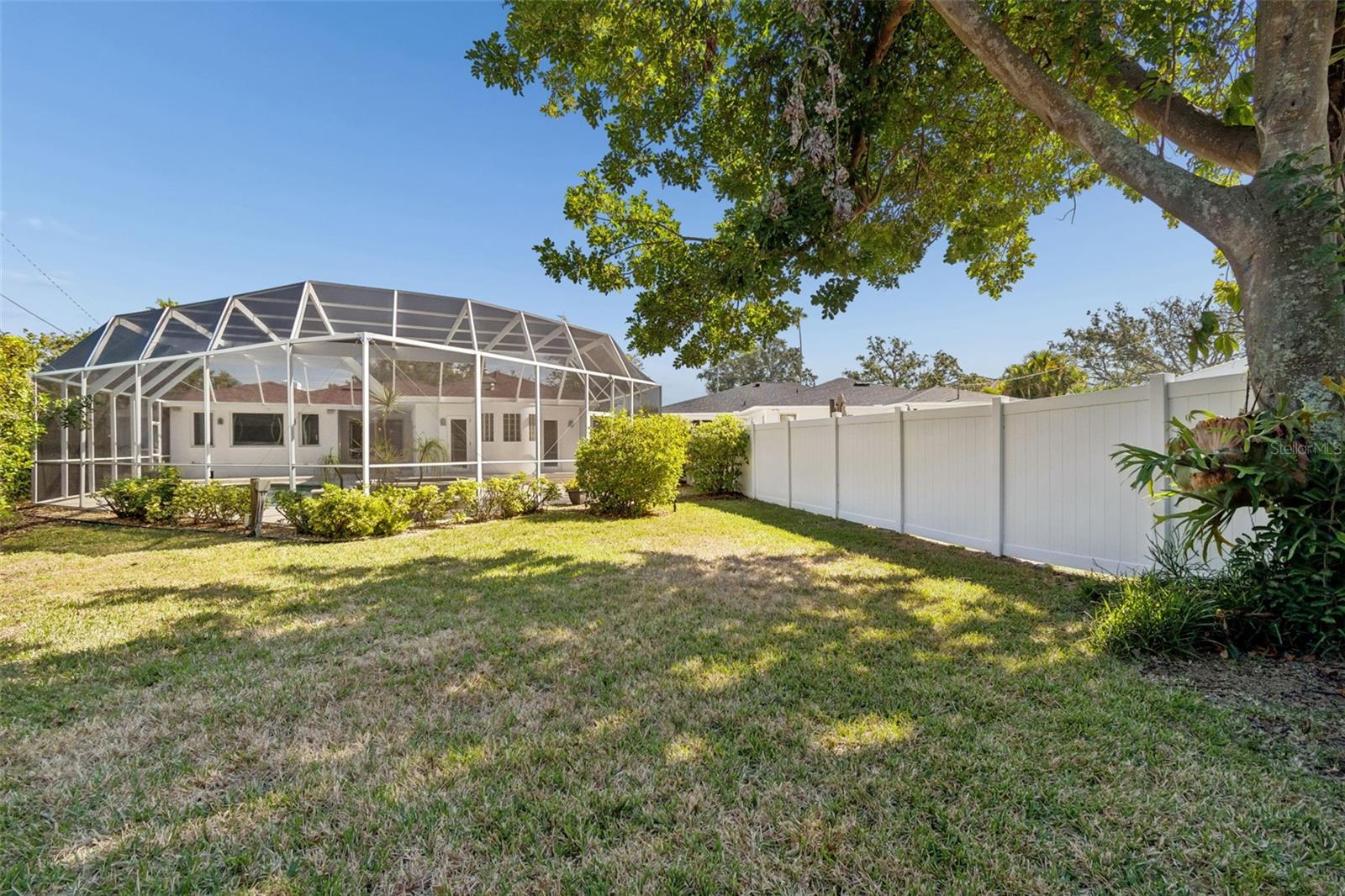 Image 53 of 60 For 248 Blanca Avenue