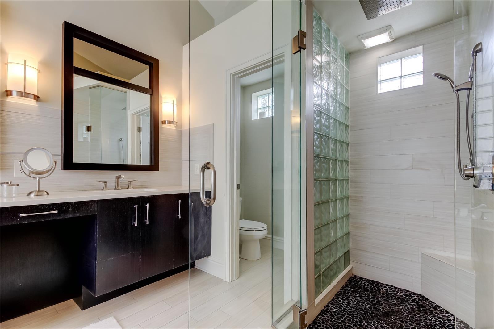 Image 12 of 82 For 905 Mooring Circle