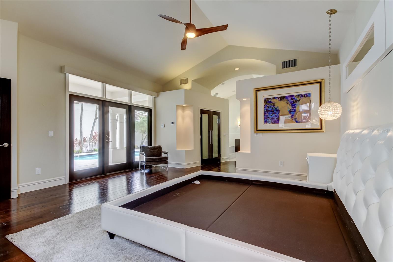 Image 31 of 82 For 905 Mooring Circle