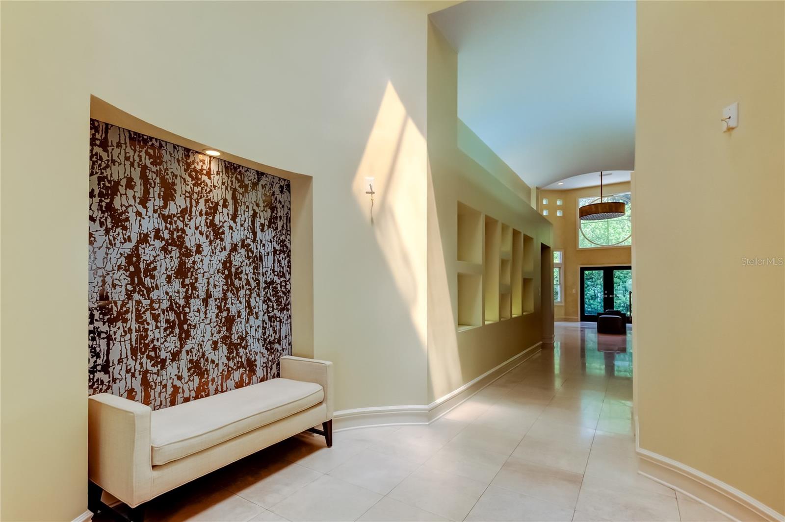 Image 4 of 82 For 905 Mooring Circle