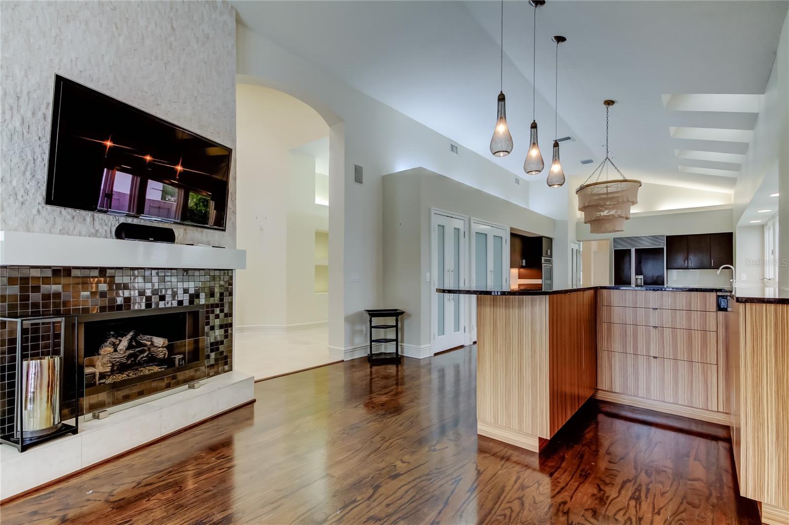 Image 41 of 82 For 905 Mooring Circle