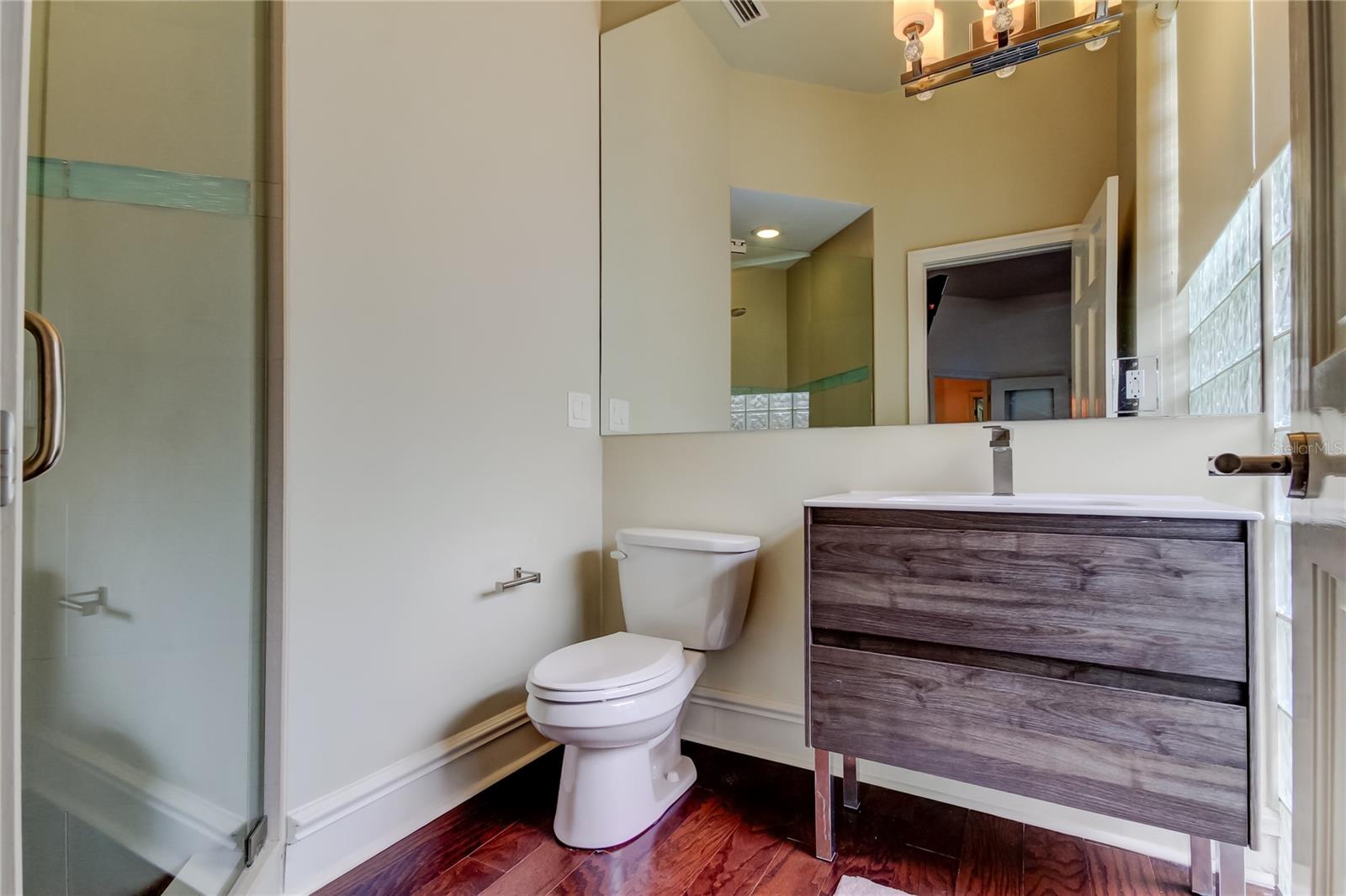 Image 61 of 82 For 905 Mooring Circle