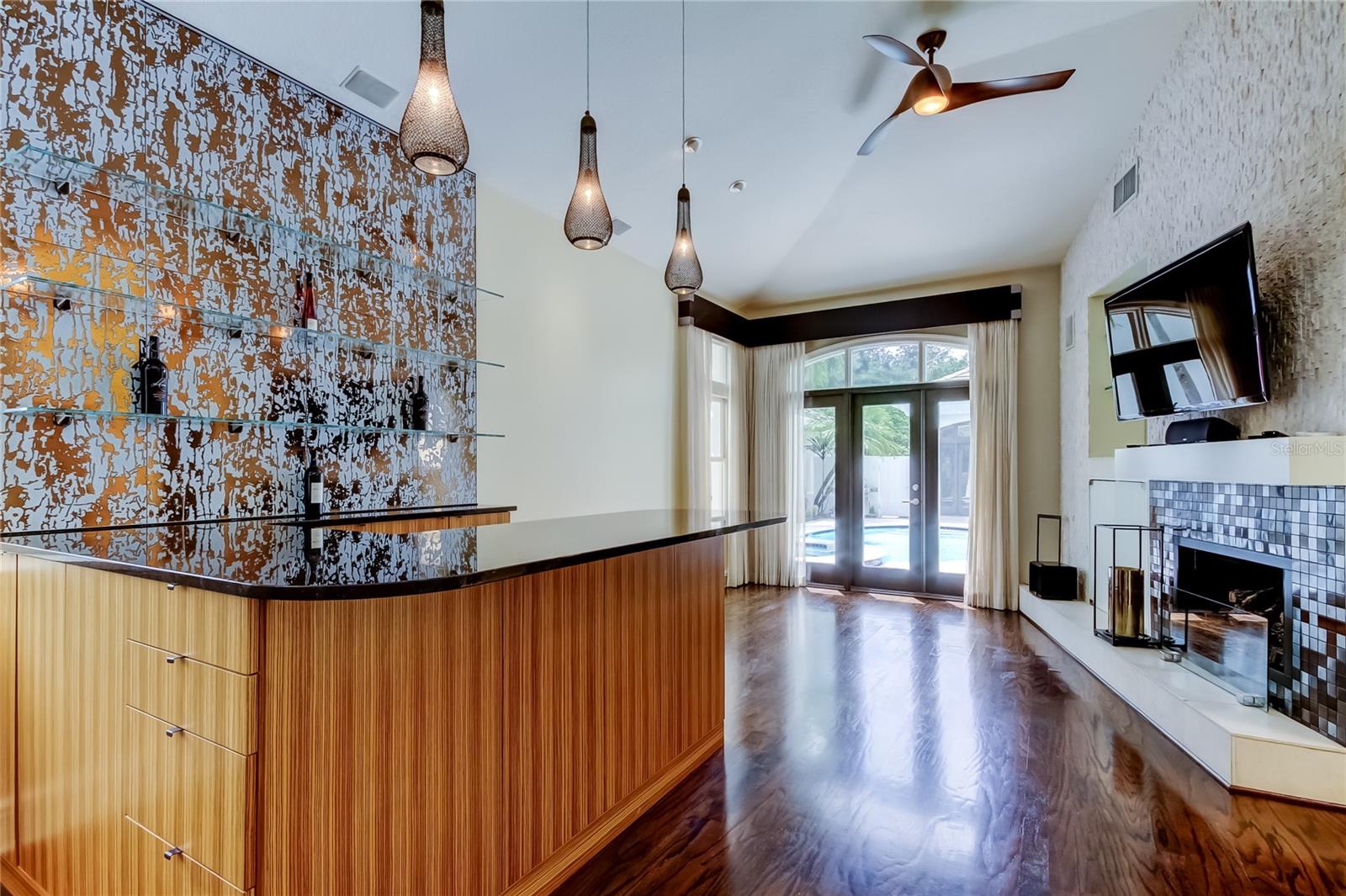 Image 8 of 82 For 905 Mooring Circle