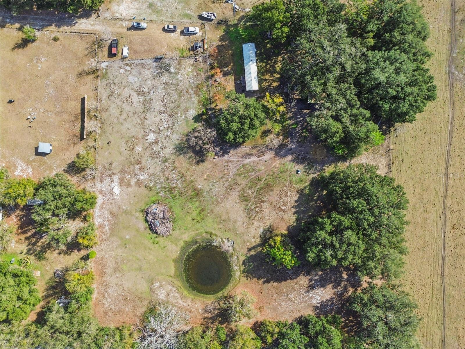 Listing photo id 3 for 28538 Rice Road