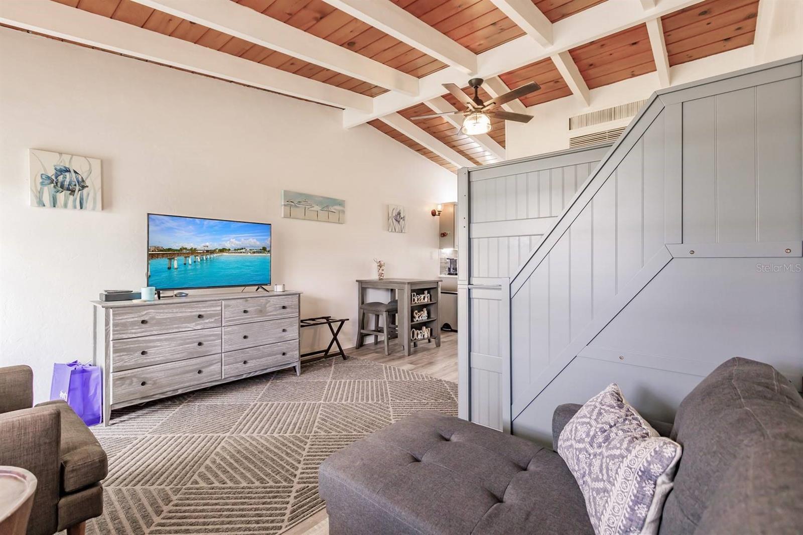 Image 3 of 15 For 6006 Midnight Pass Road 2