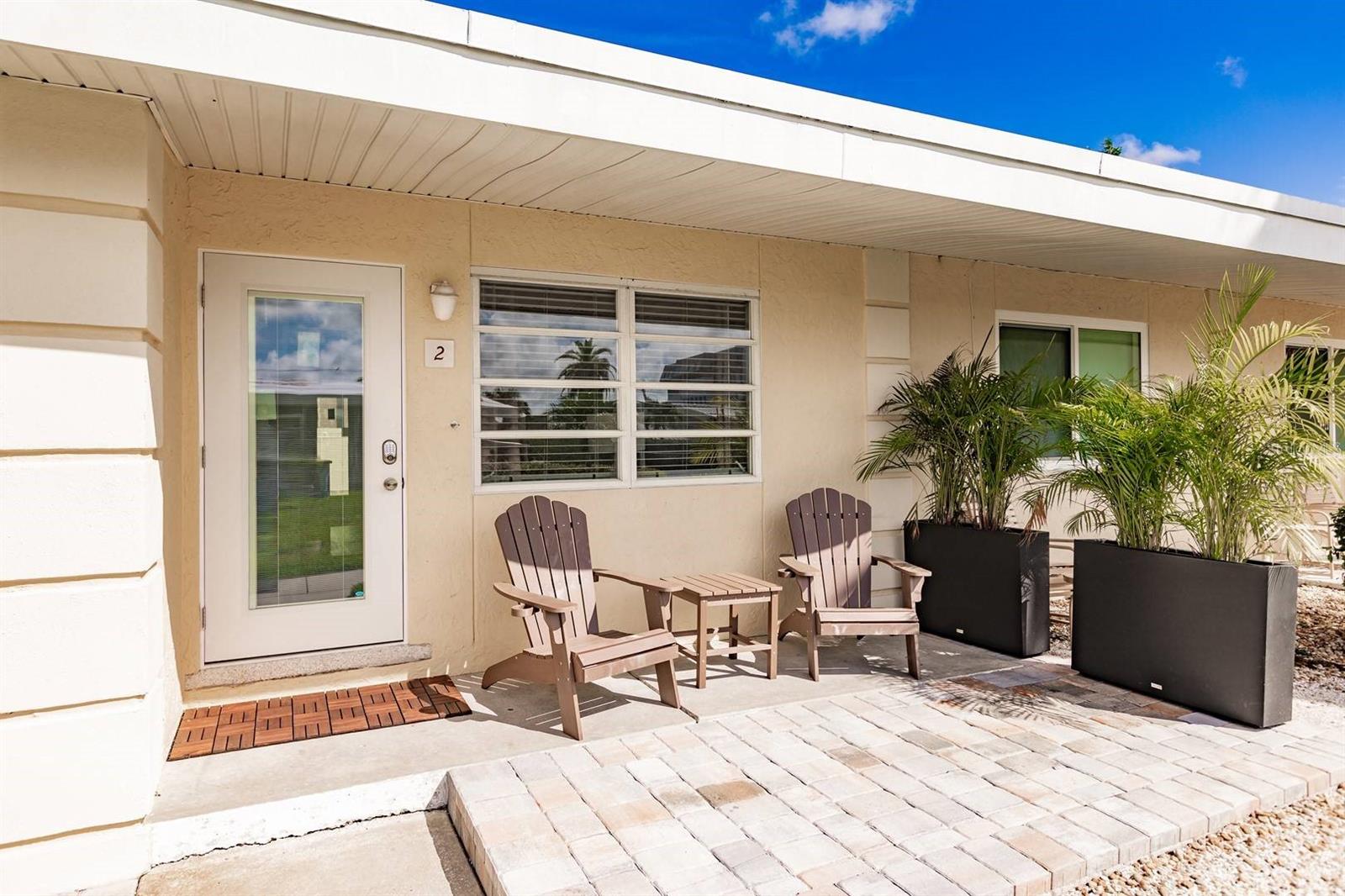 Image 9 of 15 For 6006 Midnight Pass Road 2