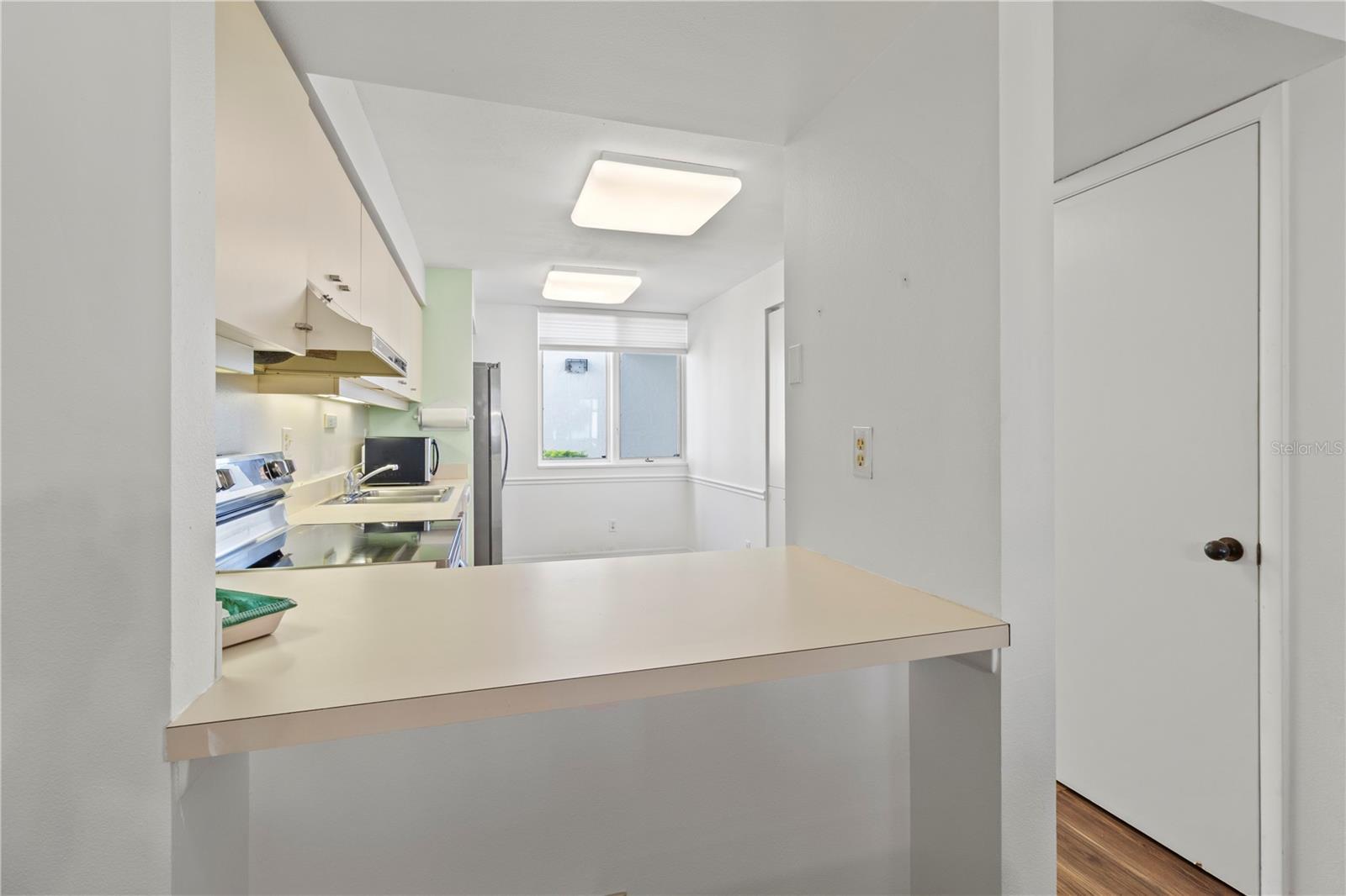 Image 10 of 67 For 723 Bayport Way 723