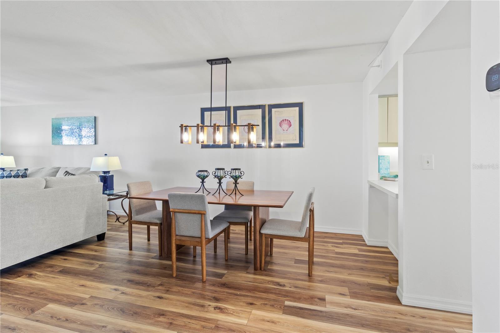 Image 11 of 67 For 723 Bayport Way 723