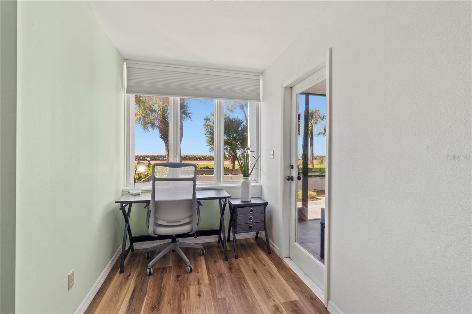 Image 21 of 67 For 723 Bayport Way 723