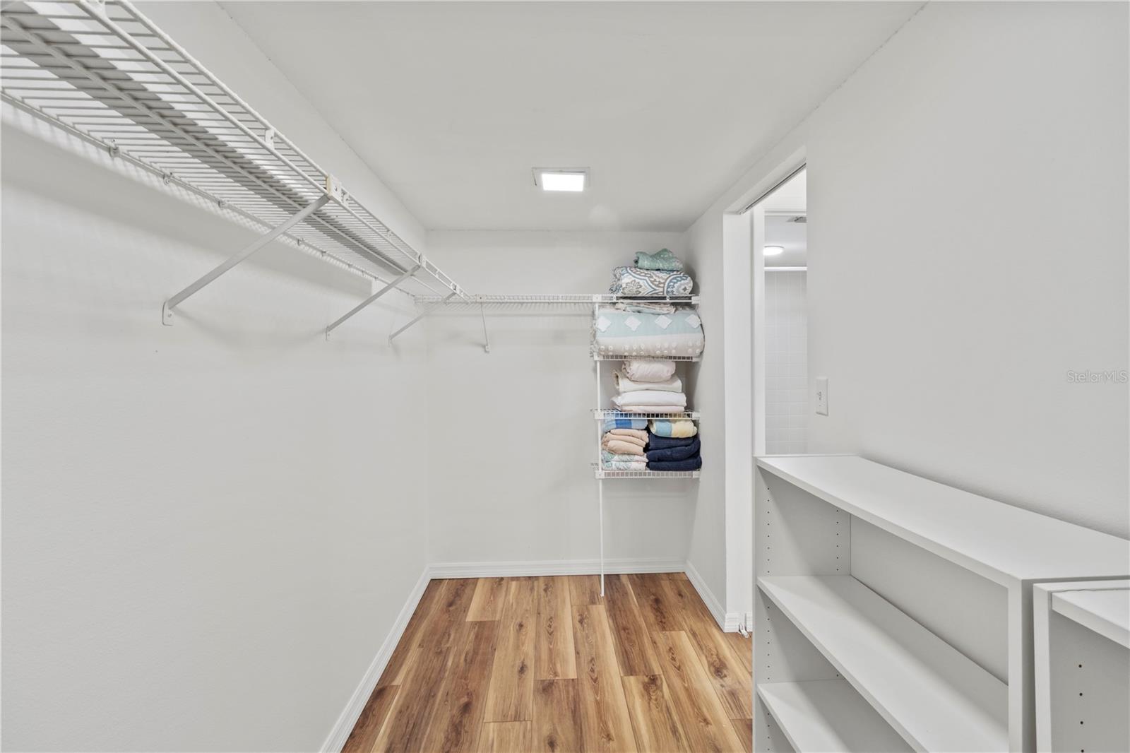 Image 24 of 67 For 723 Bayport Way 723