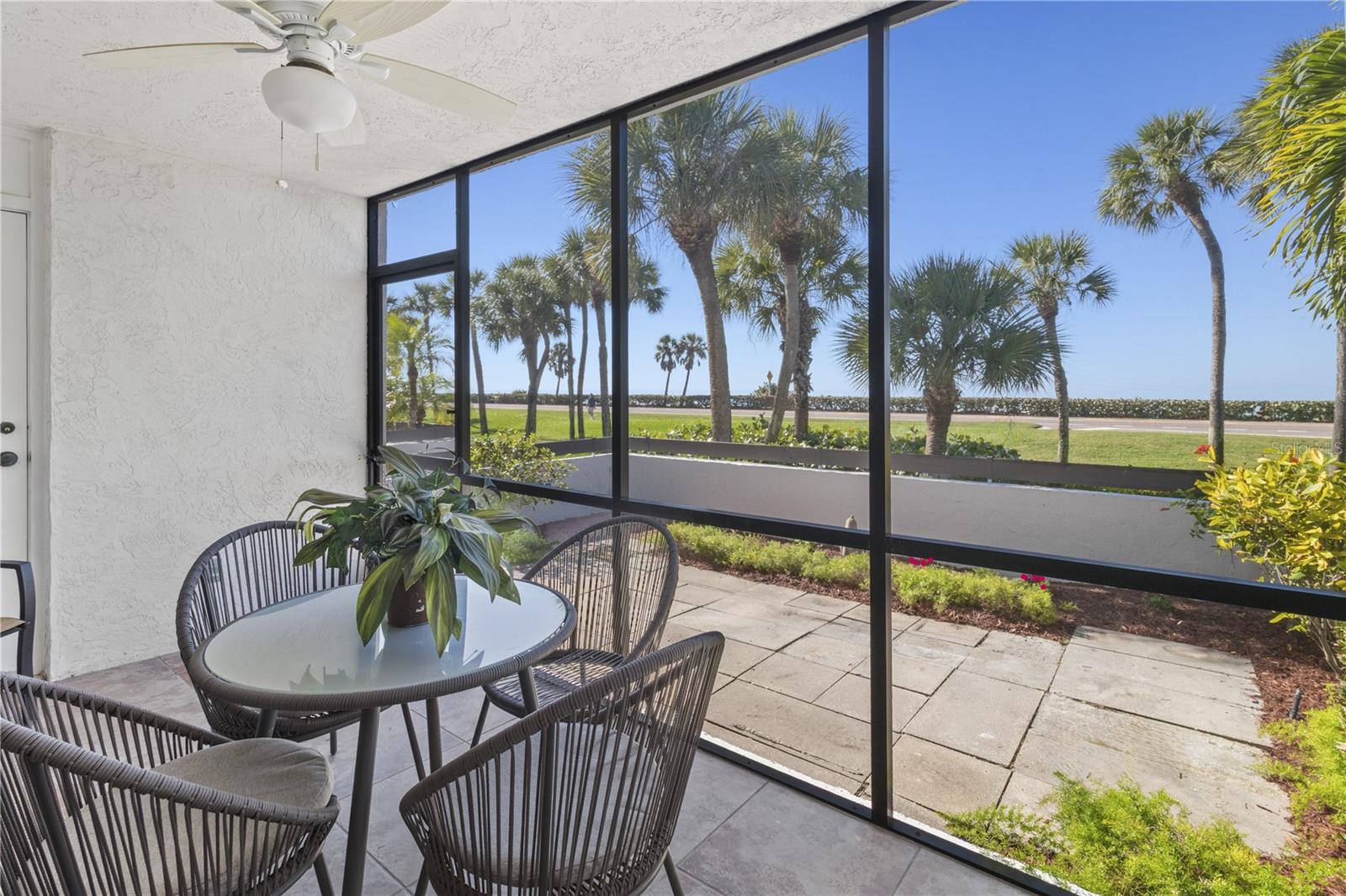 Image 32 of 67 For 723 Bayport Way 723