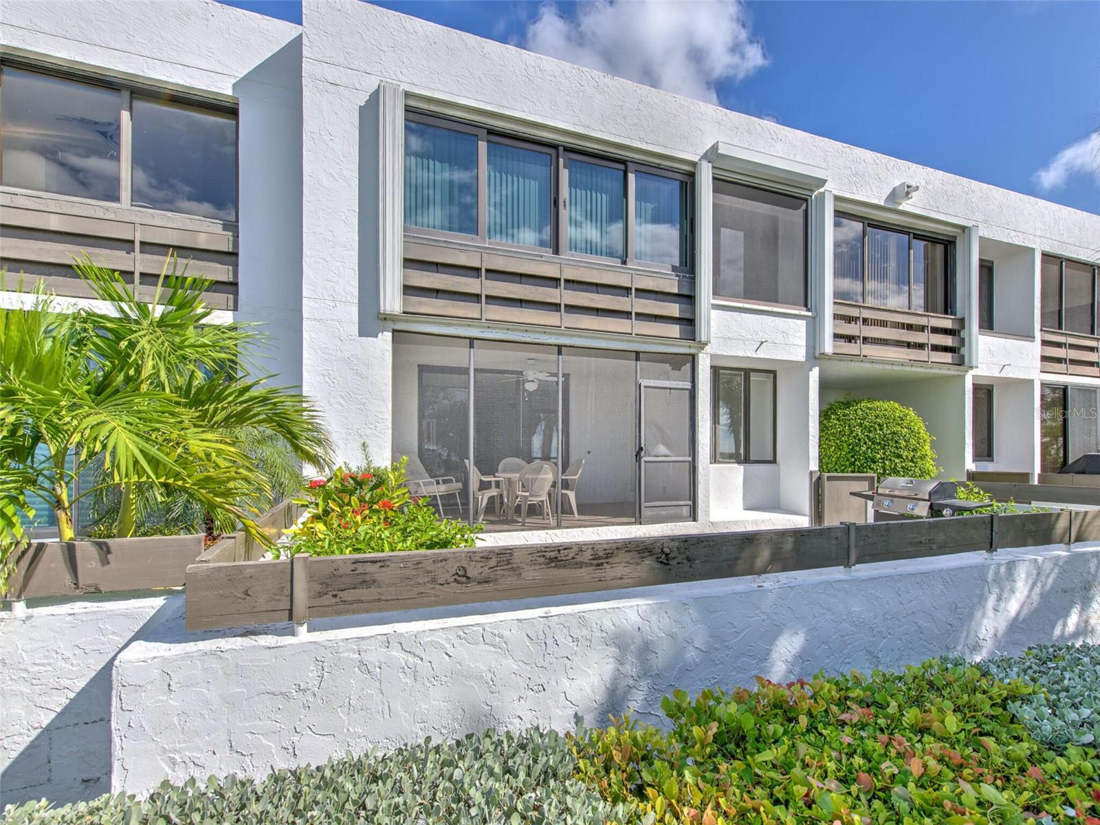 Image 35 of 67 For 723 Bayport Way 723