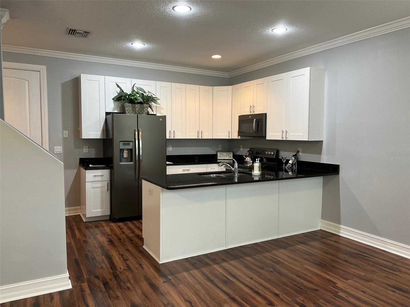 Image 8 of 15 For 6921 Interbay Boulevard 4