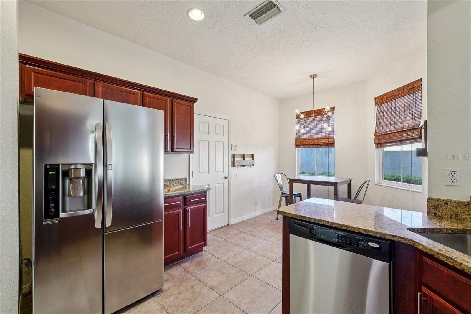 Image 12 of 49 For 6642 82nd Terrace N