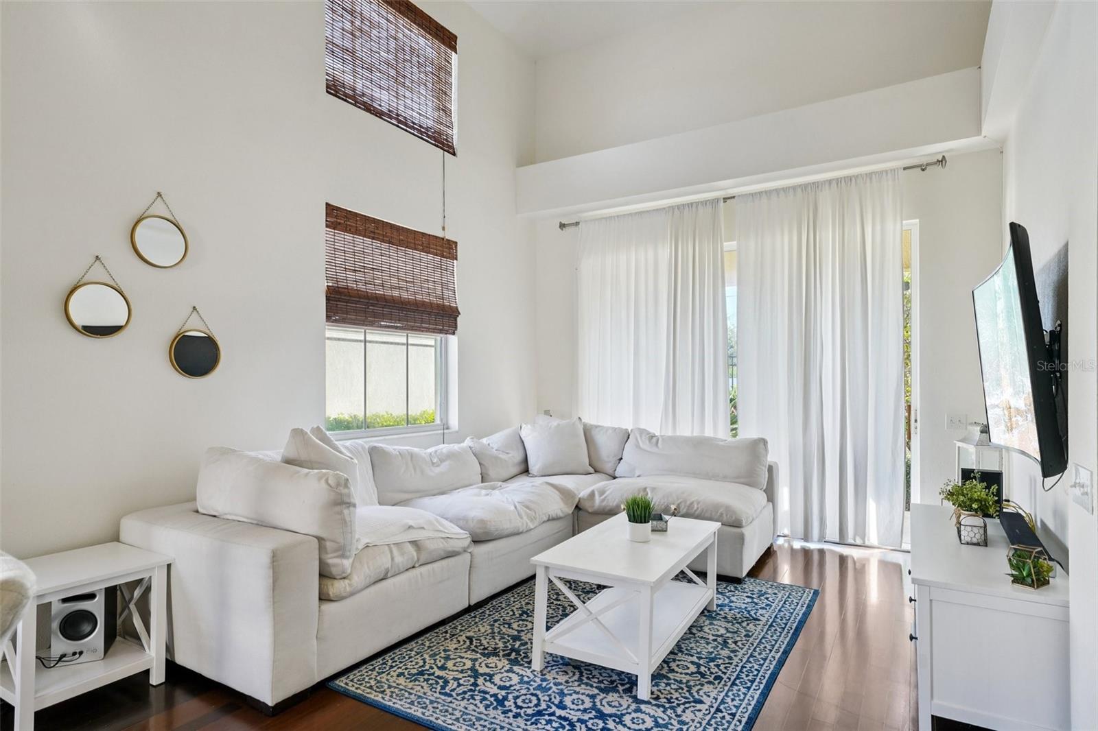 Image 18 of 49 For 6642 82nd Terrace N