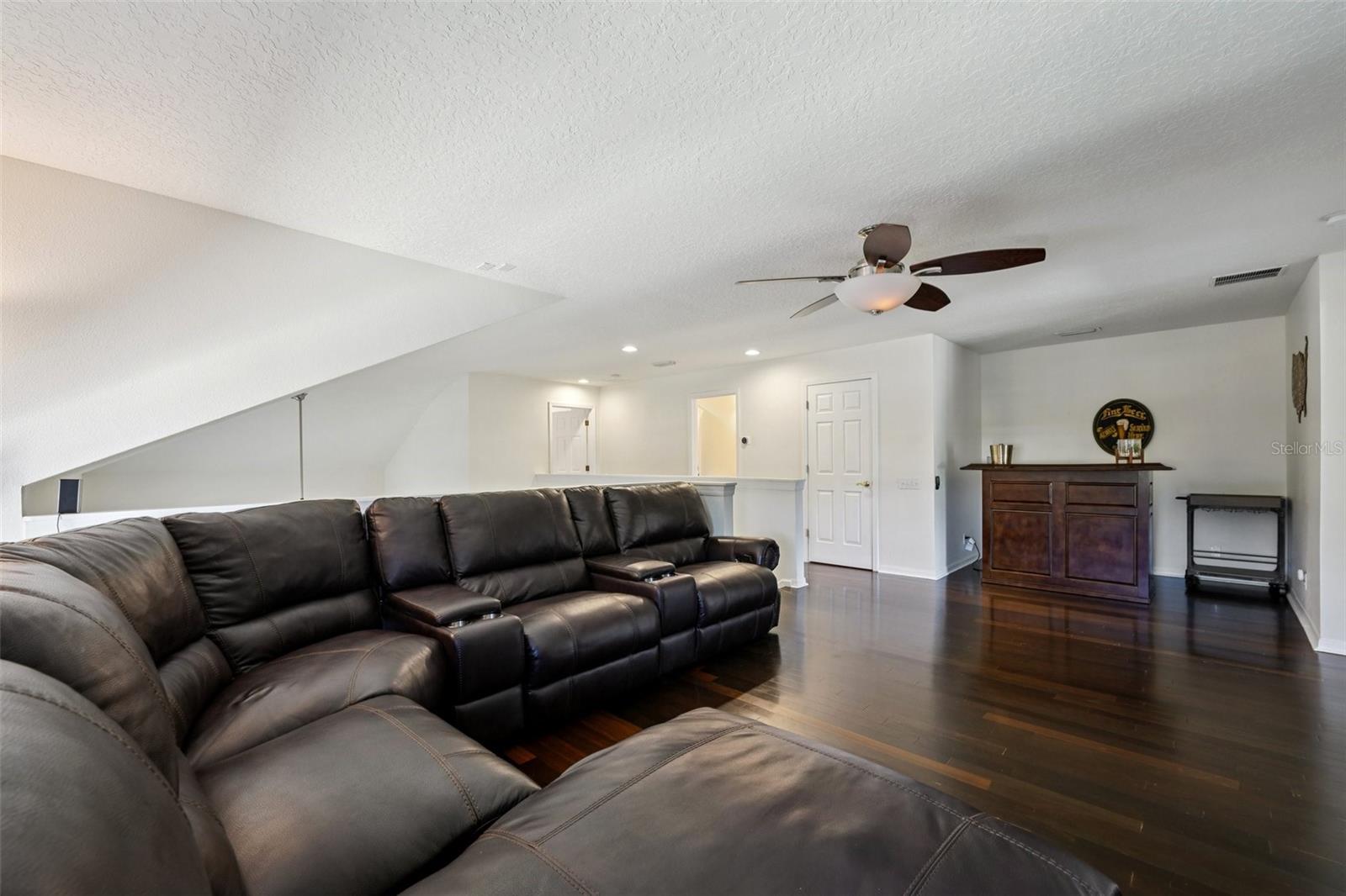 Image 33 of 49 For 6642 82nd Terrace N