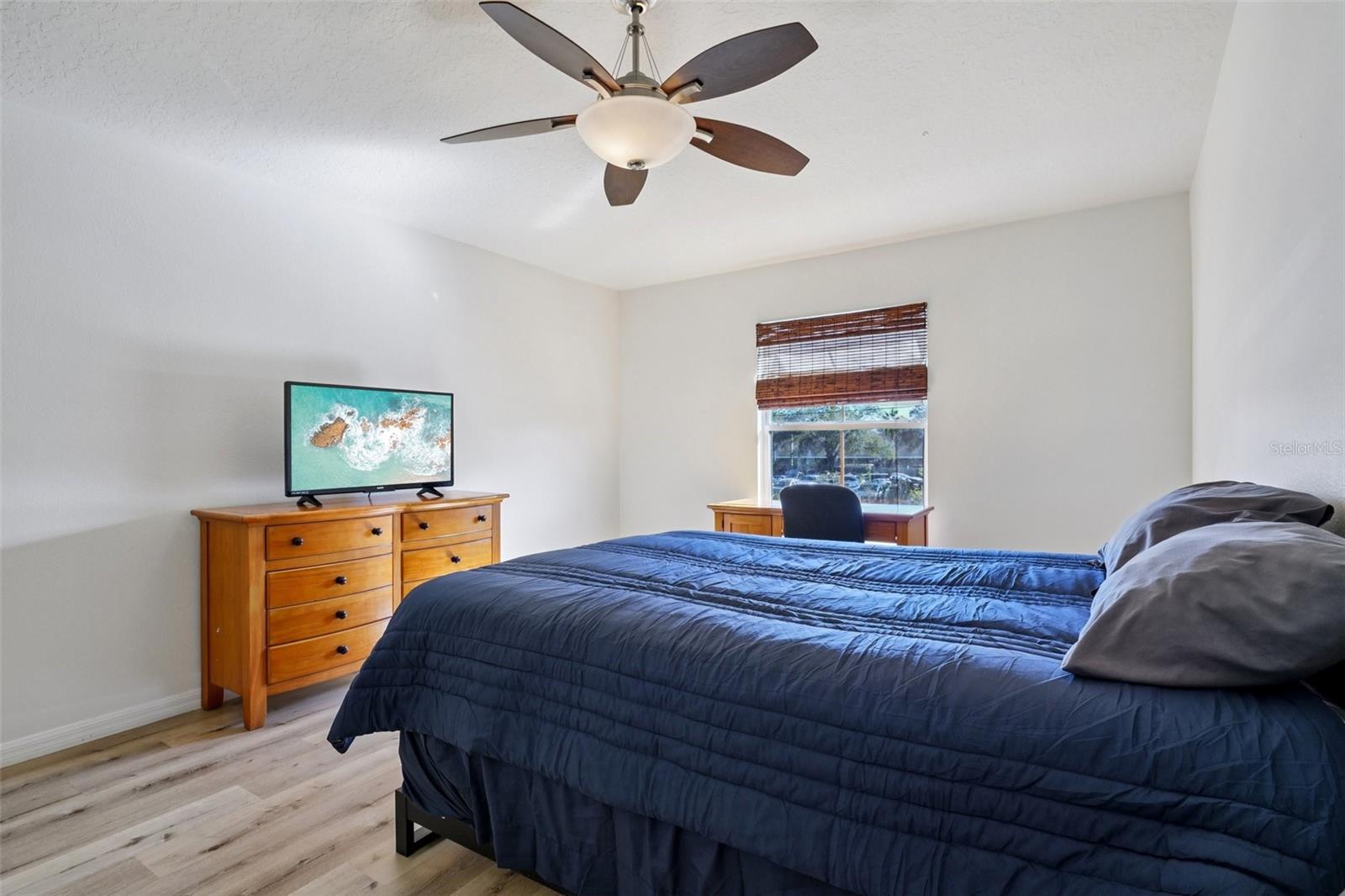 Image 40 of 49 For 6642 82nd Terrace N