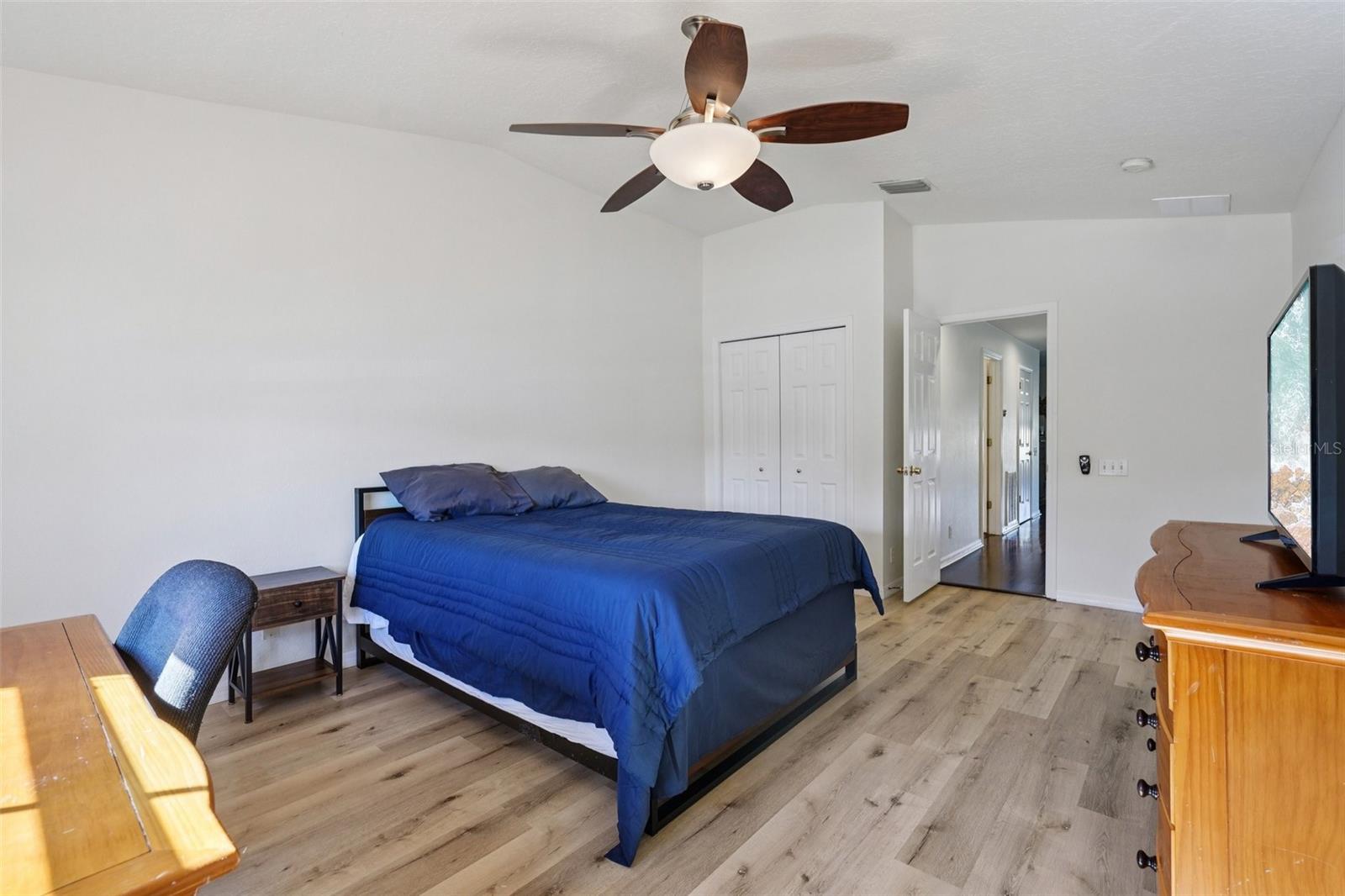 Image 41 of 49 For 6642 82nd Terrace N