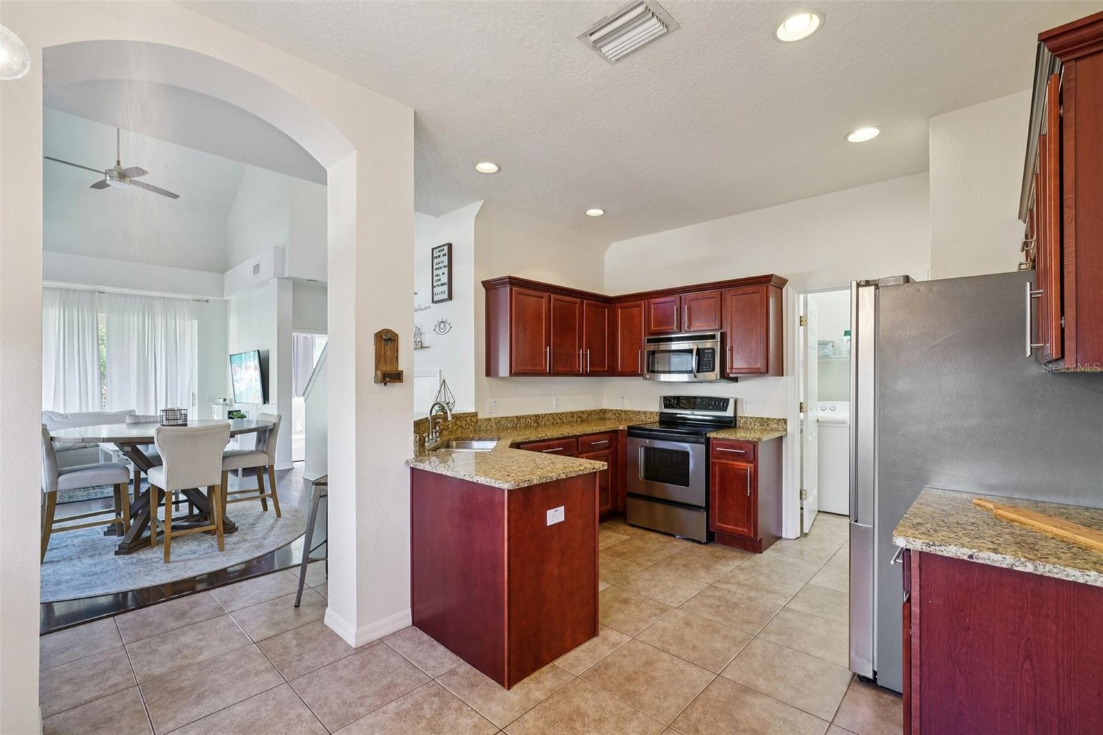 Image 7 of 49 For 6642 82nd Terrace N