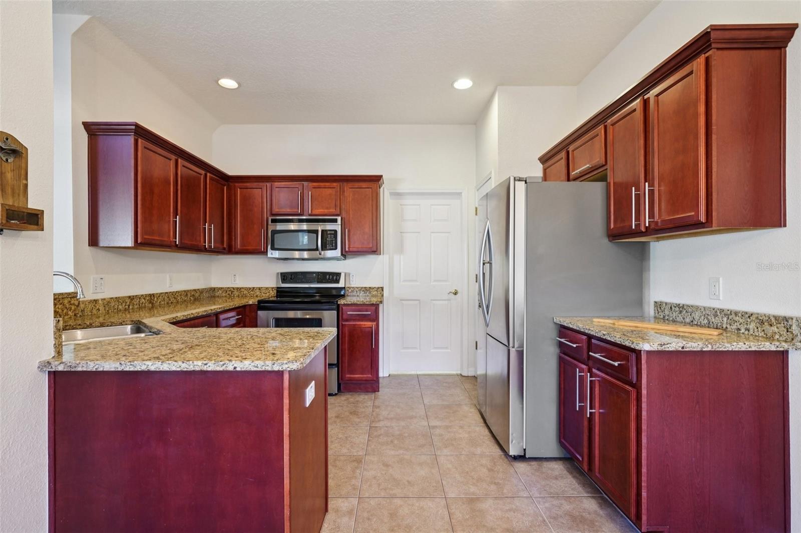 Image 8 of 49 For 6642 82nd Terrace N