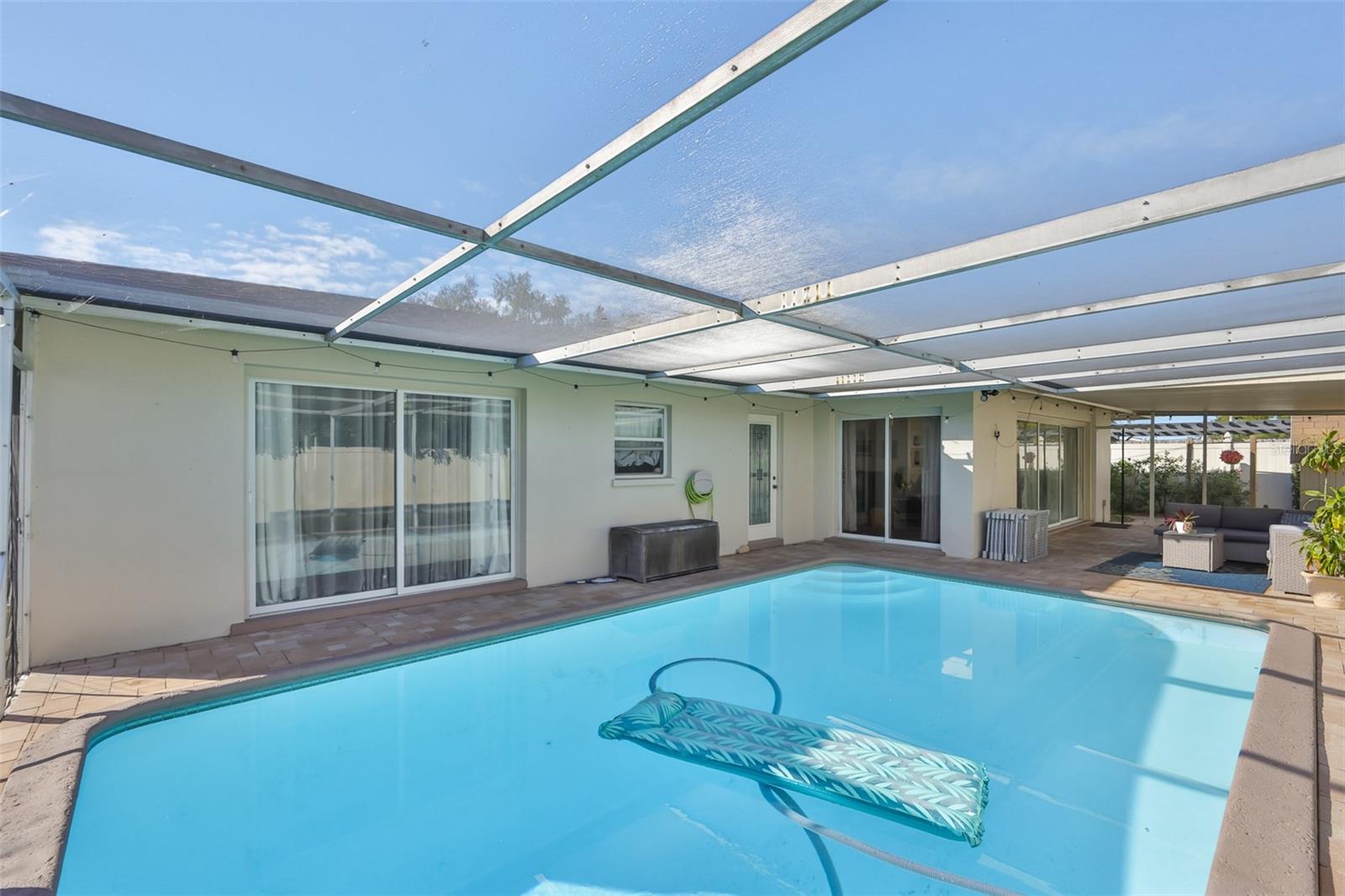 Image 25 of 36 For 13931 Dominica Drive