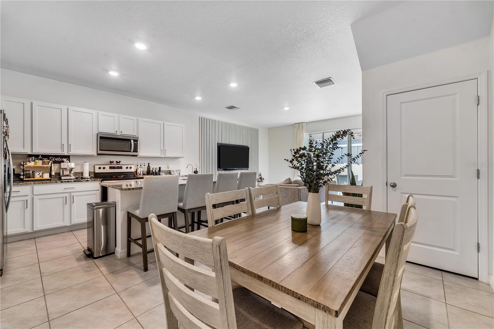 Image 9 of 49 For 2916 Peony Prairie Lane