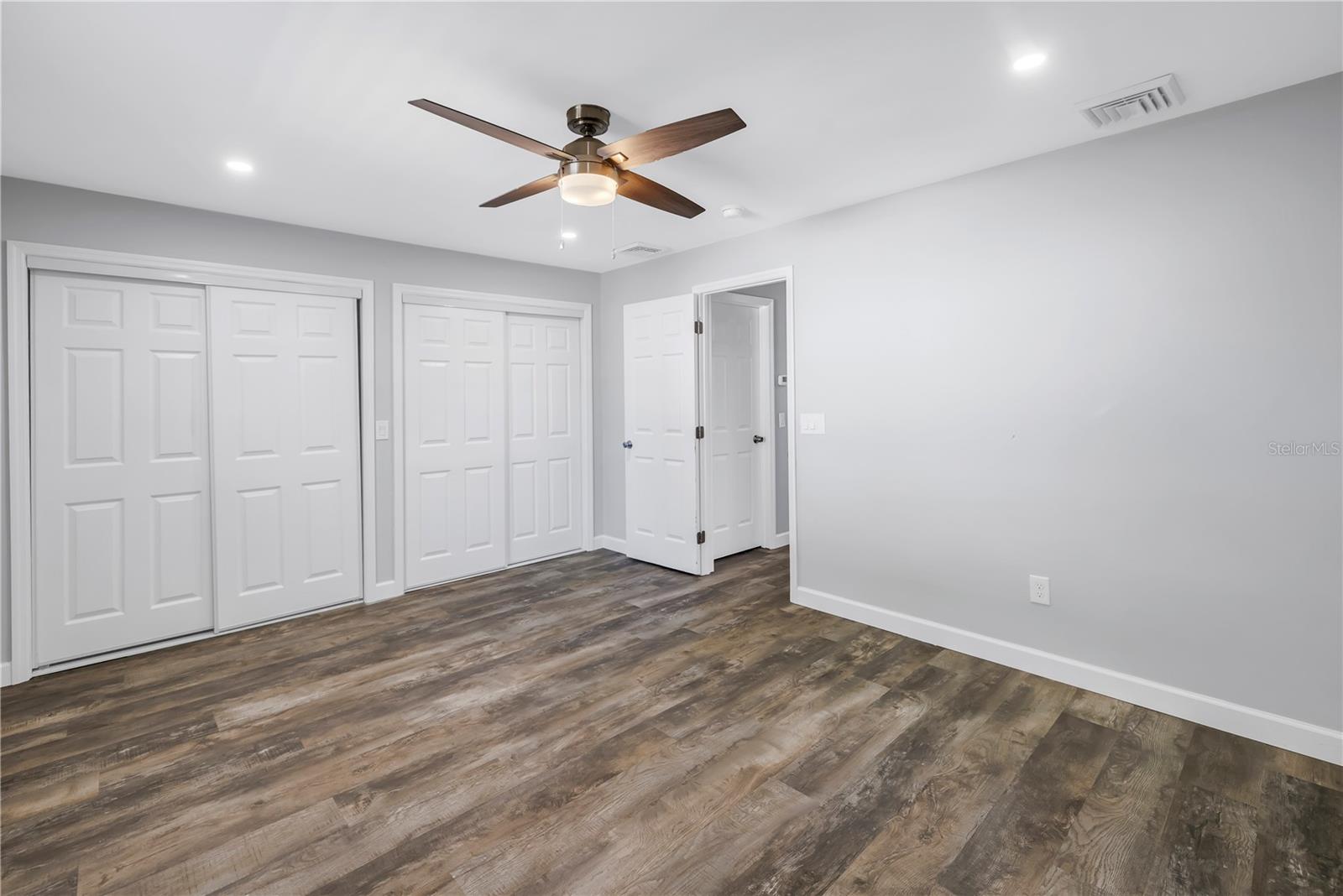 Image 21 of 30 For 9105 Hillsborough Avenue I102