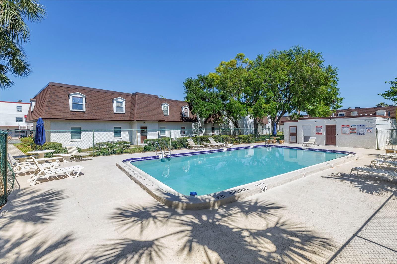 Image 25 of 30 For 9105 Hillsborough Avenue I102