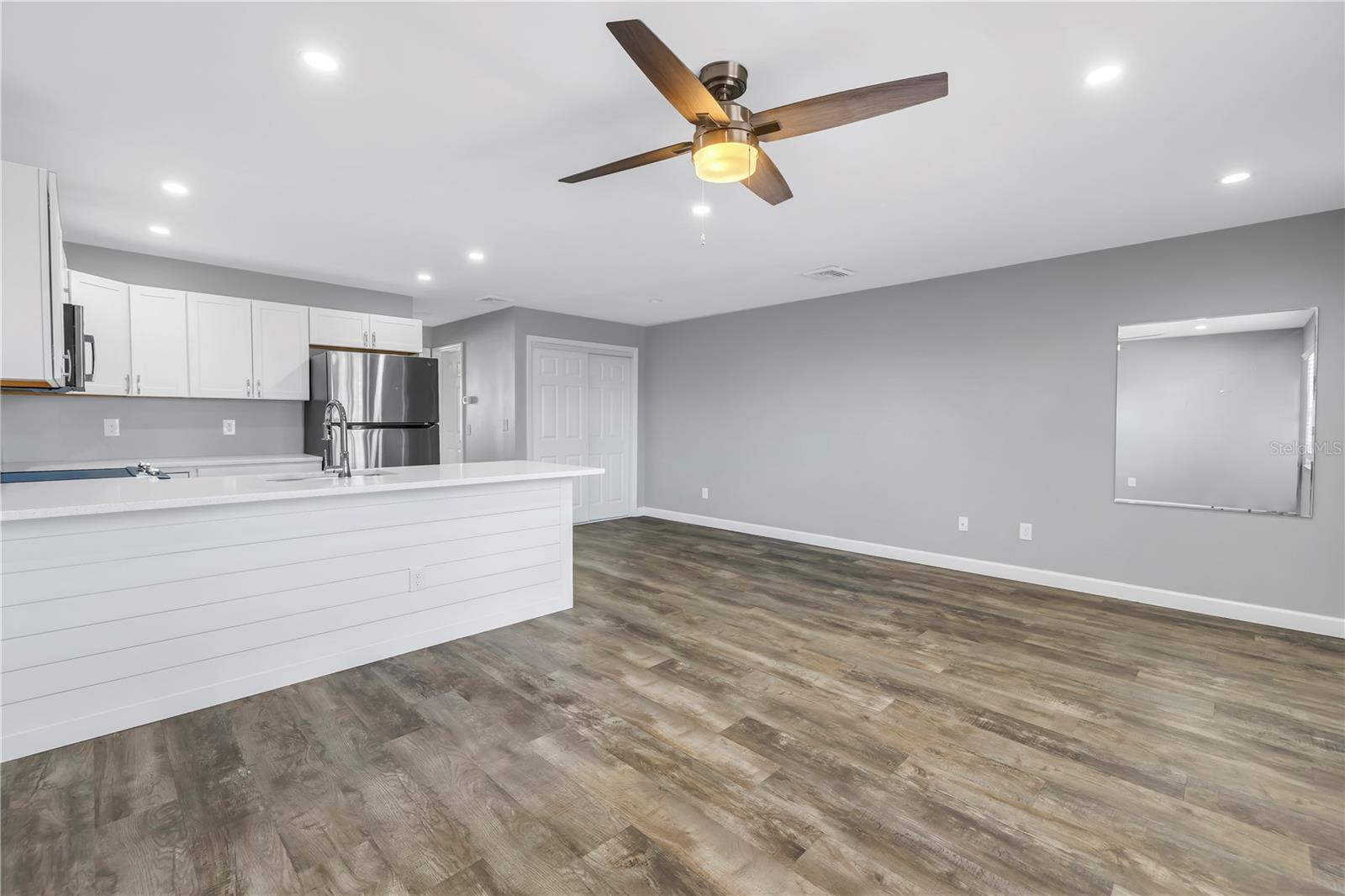 Image 9 of 30 For 9105 Hillsborough Avenue I102