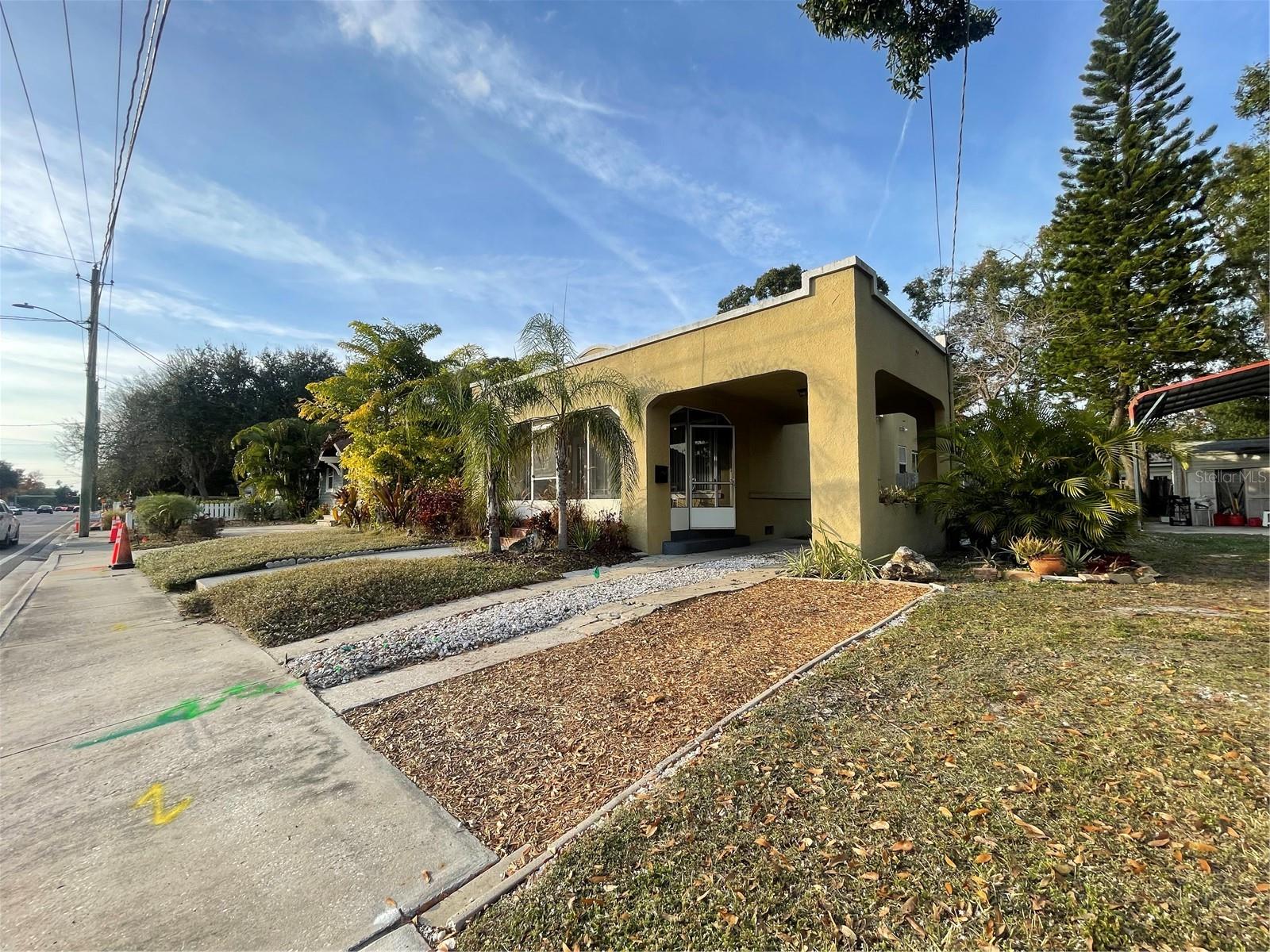 Image 2 of 41 For 3611 Bay To Bay Boulevard