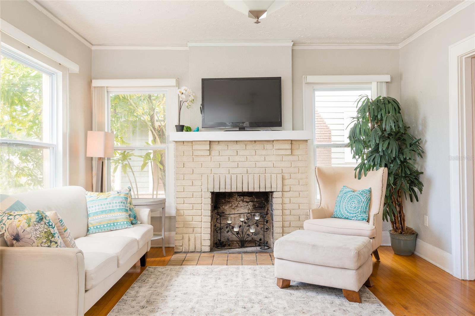 Image 9 of 41 For 3611 Bay To Bay Boulevard