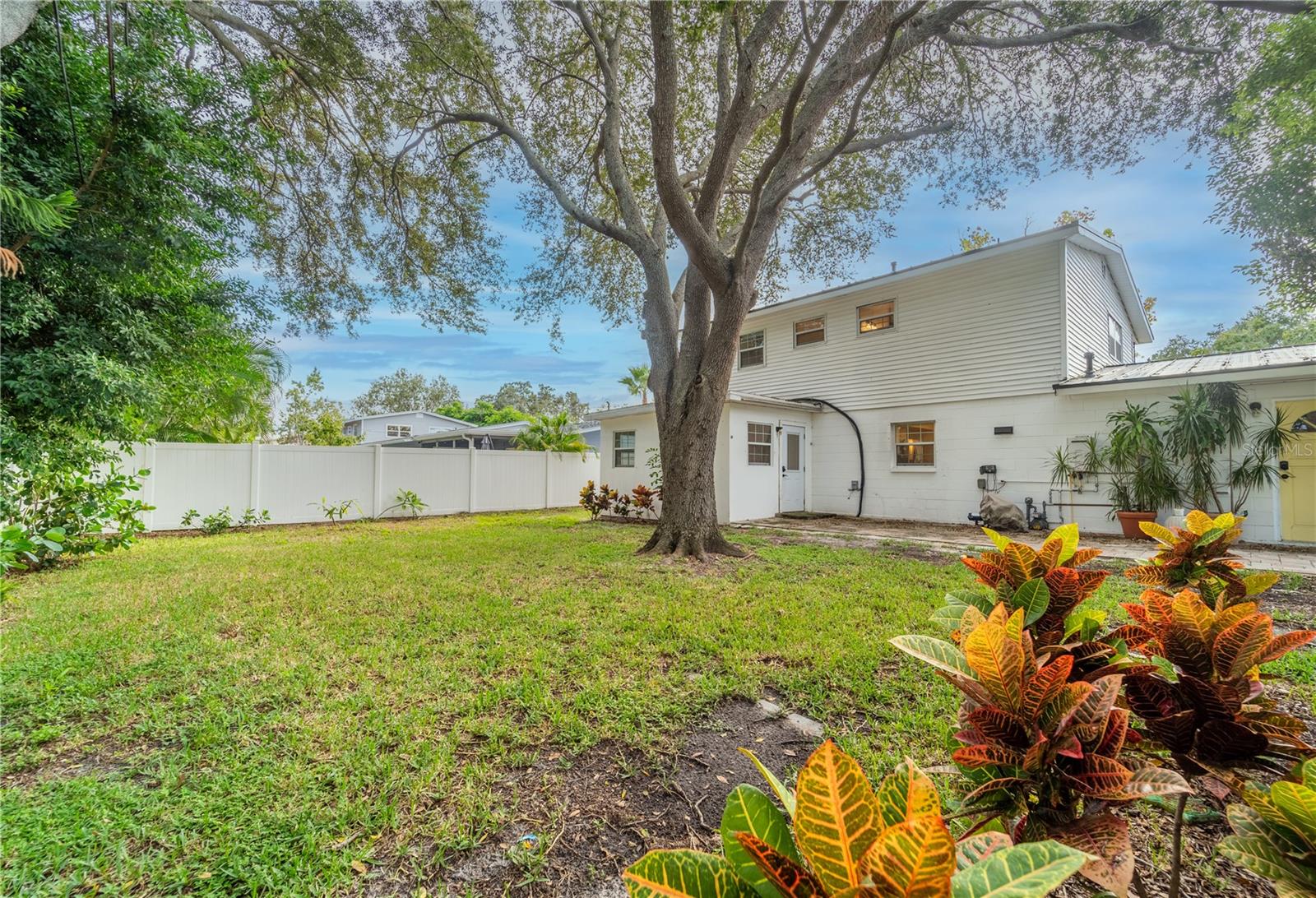 Image 16 of 16 For 8477 14th St N