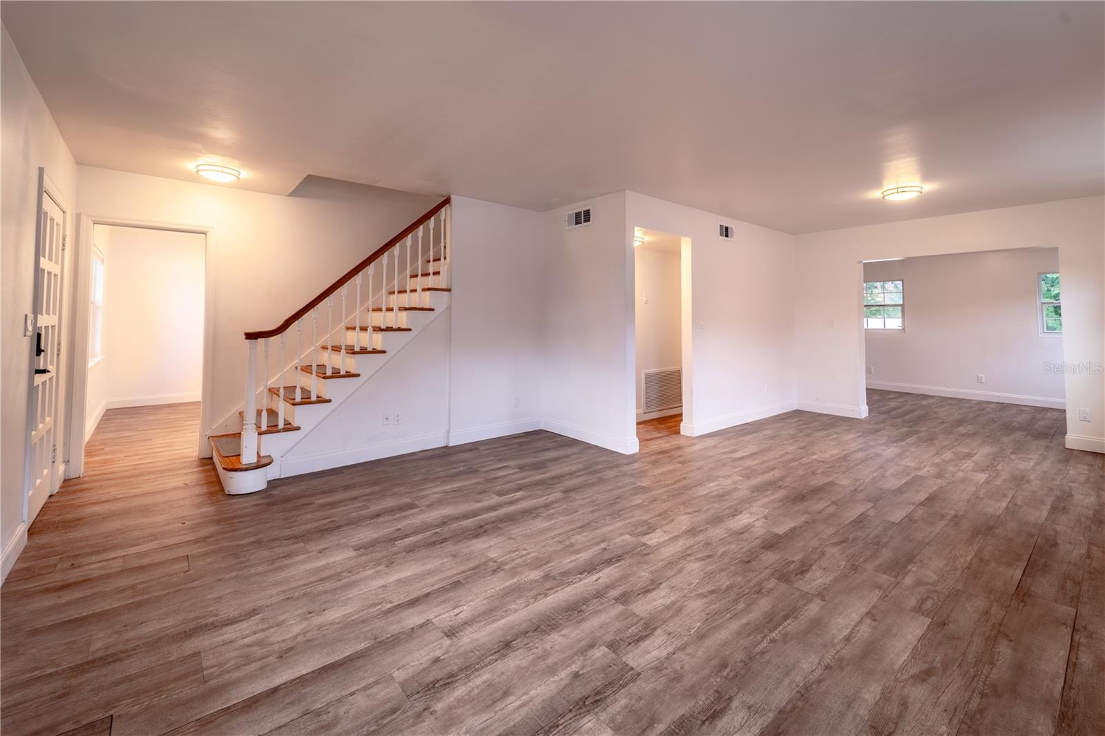 Image 3 of 16 For 8477 14th St N