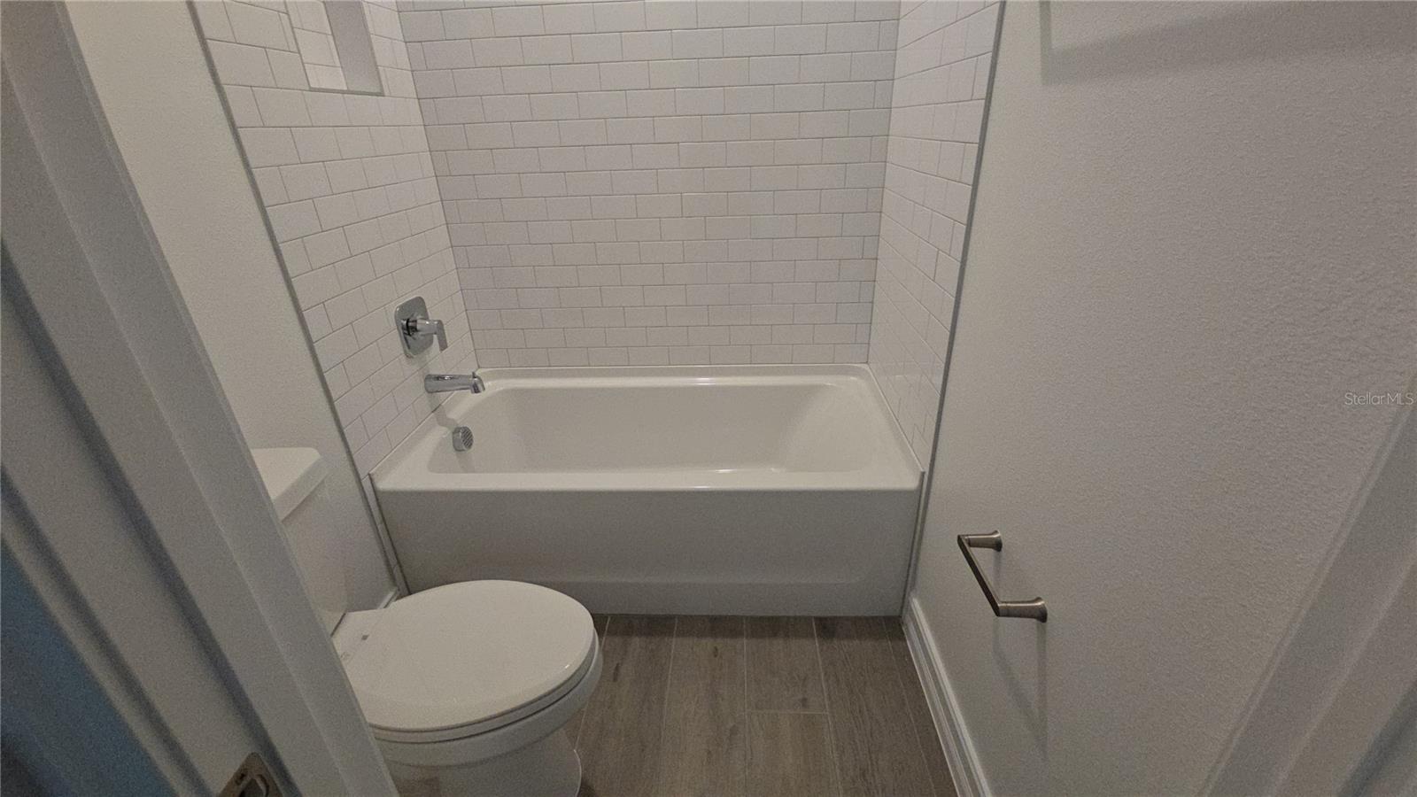 Image 15 of 20 For 7144 119th Court E