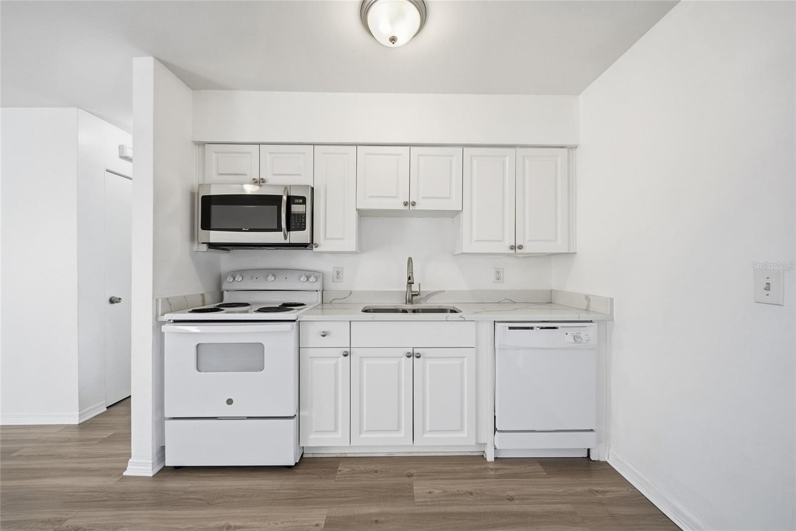 Image 6 of 16 For 781 73rd Avenue N