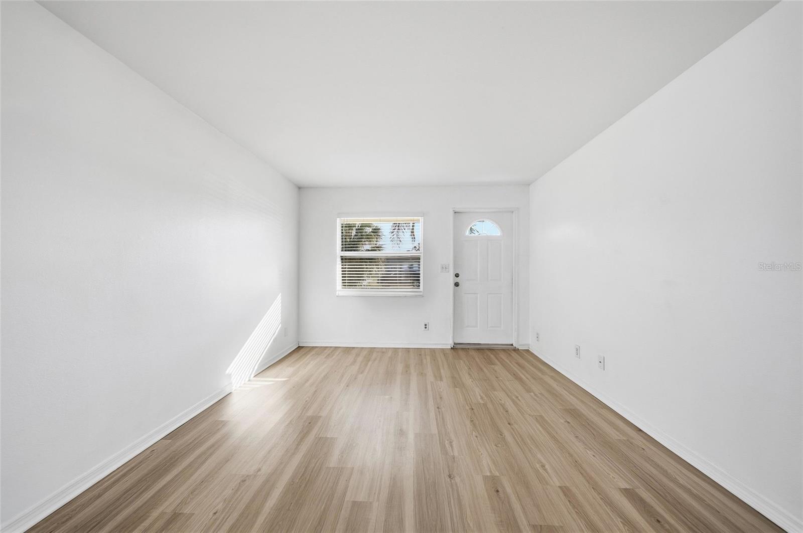 Image 7 of 16 For 781 73rd Avenue N