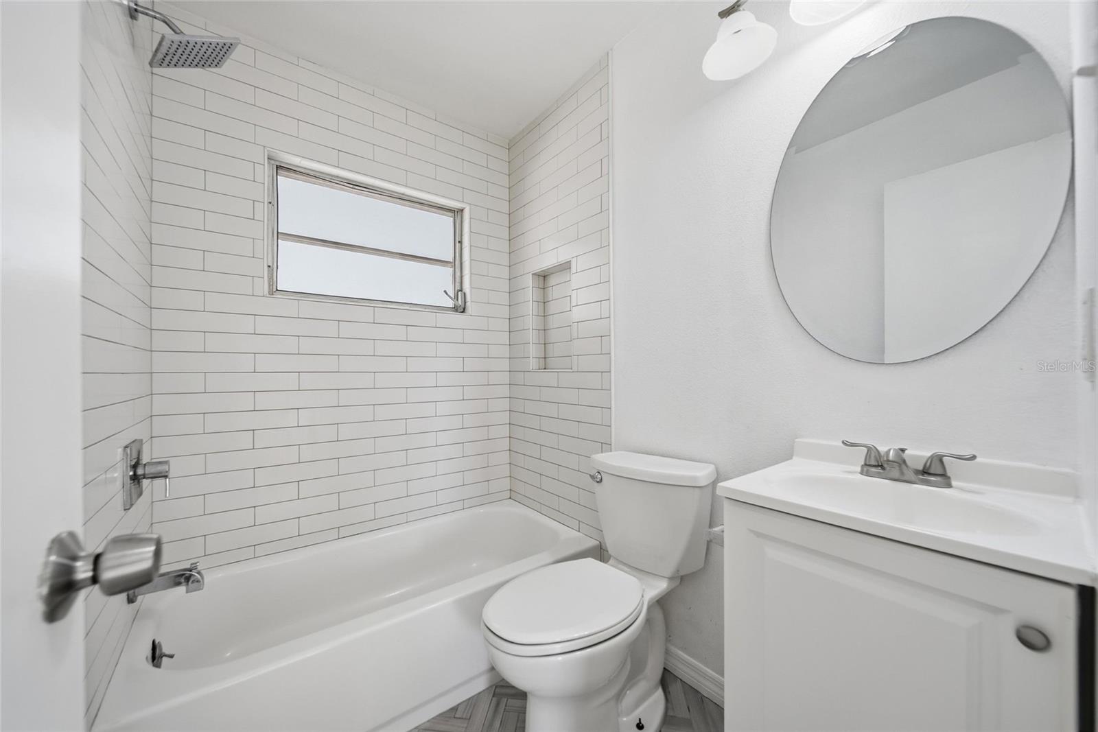 Image 9 of 16 For 781 73rd Avenue N