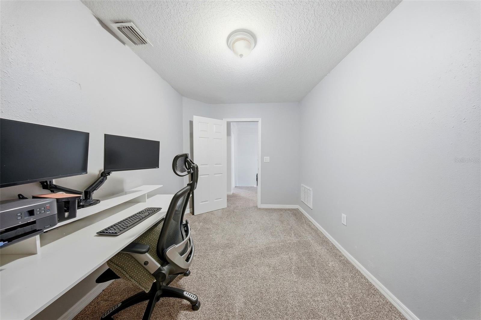 Image 23 of 49 For 4821 Barchetta Drive