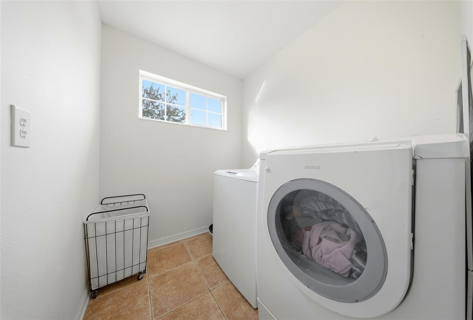 Image 41 of 49 For 4821 Barchetta Drive