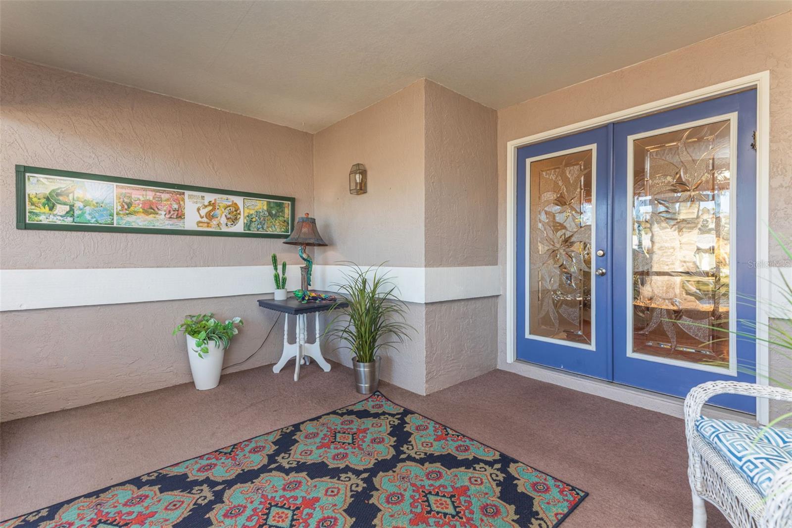 Listing photo id 2 for 3408 Stirling Road