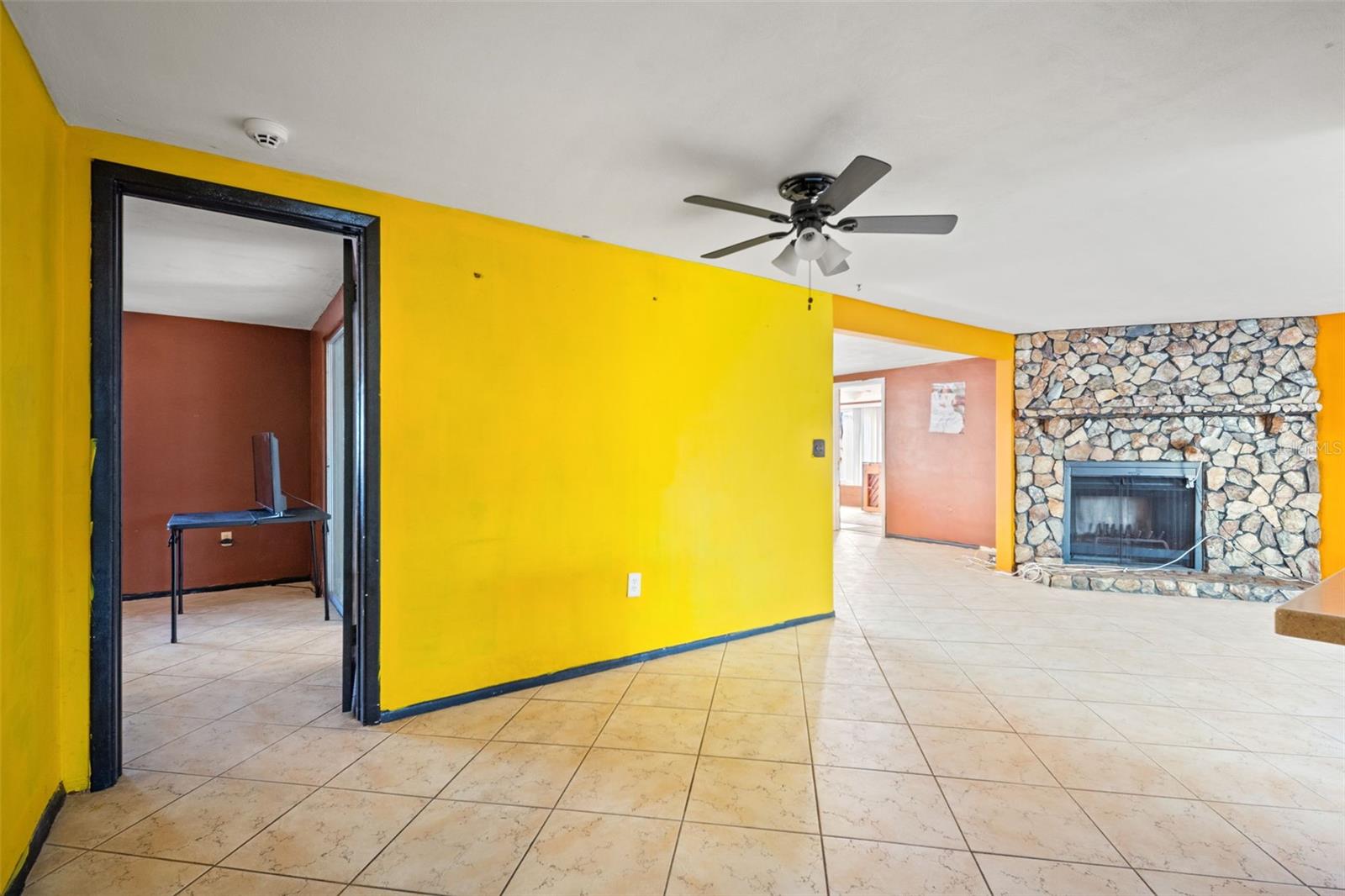 Image 12 of 31 For 11200 Tamarix Avenue