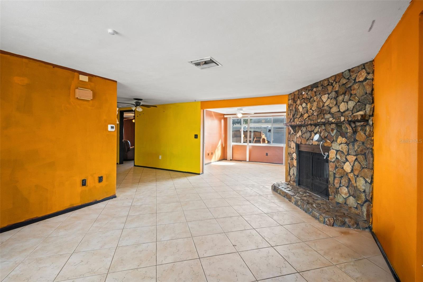 Image 4 of 31 For 11200 Tamarix Avenue