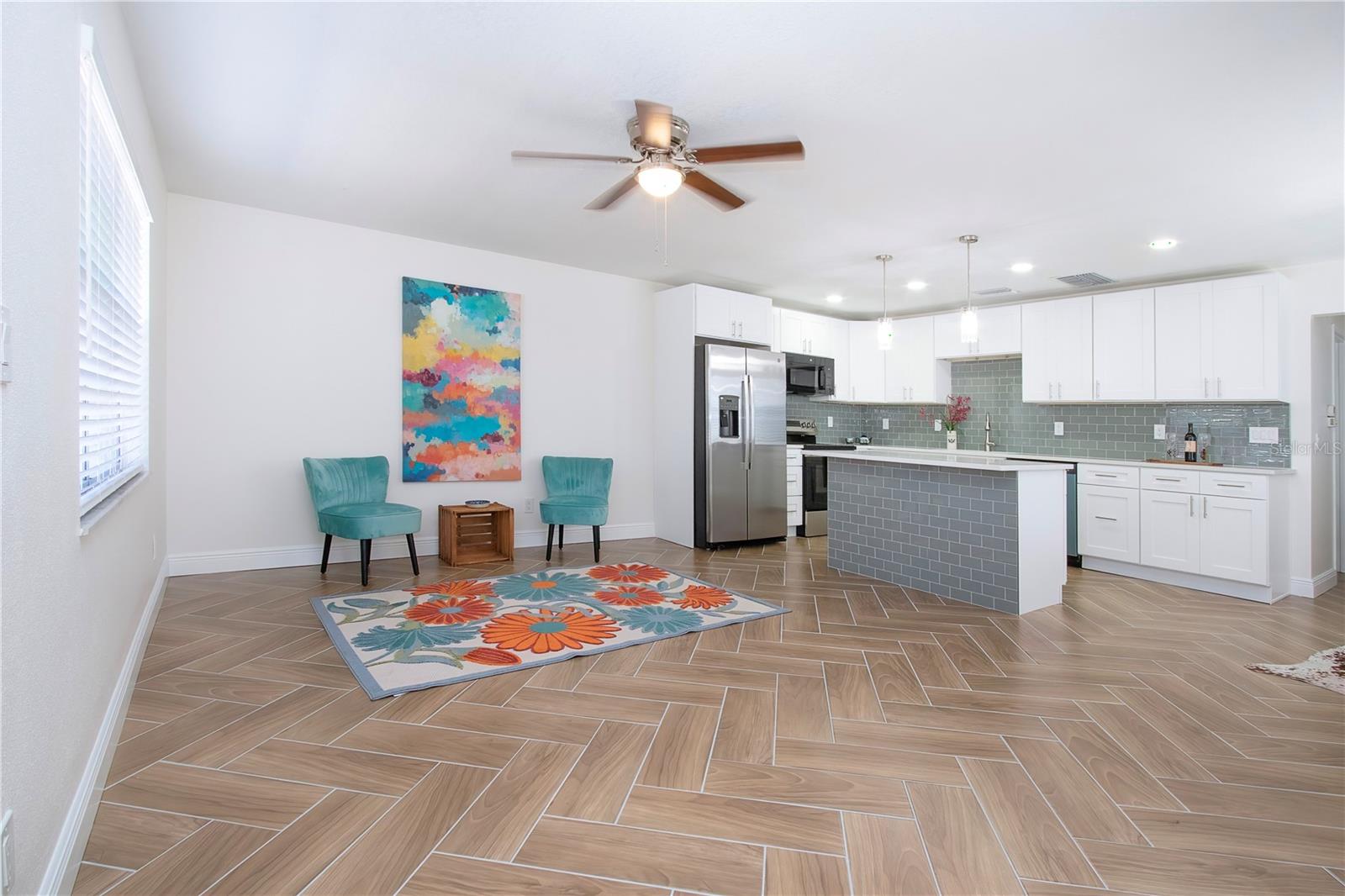 Image 20 of 55 For 1902 Andover Street 198