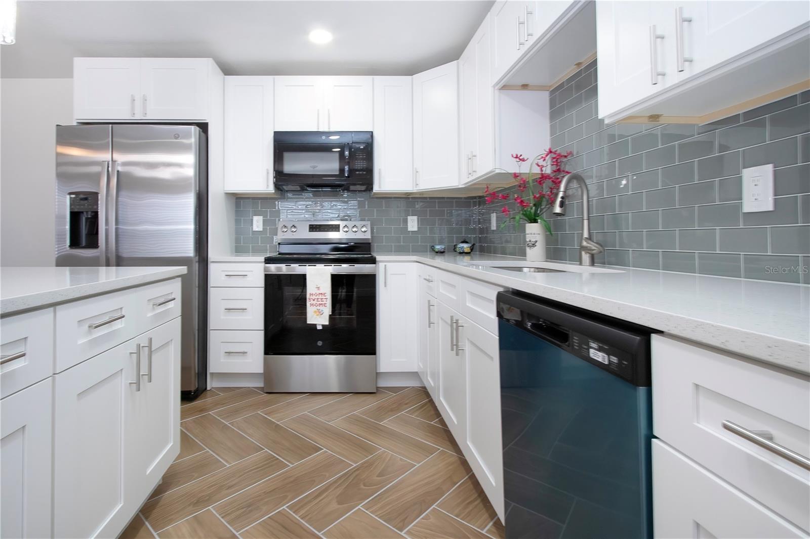 Image 5 of 55 For 1902 Andover Street 198