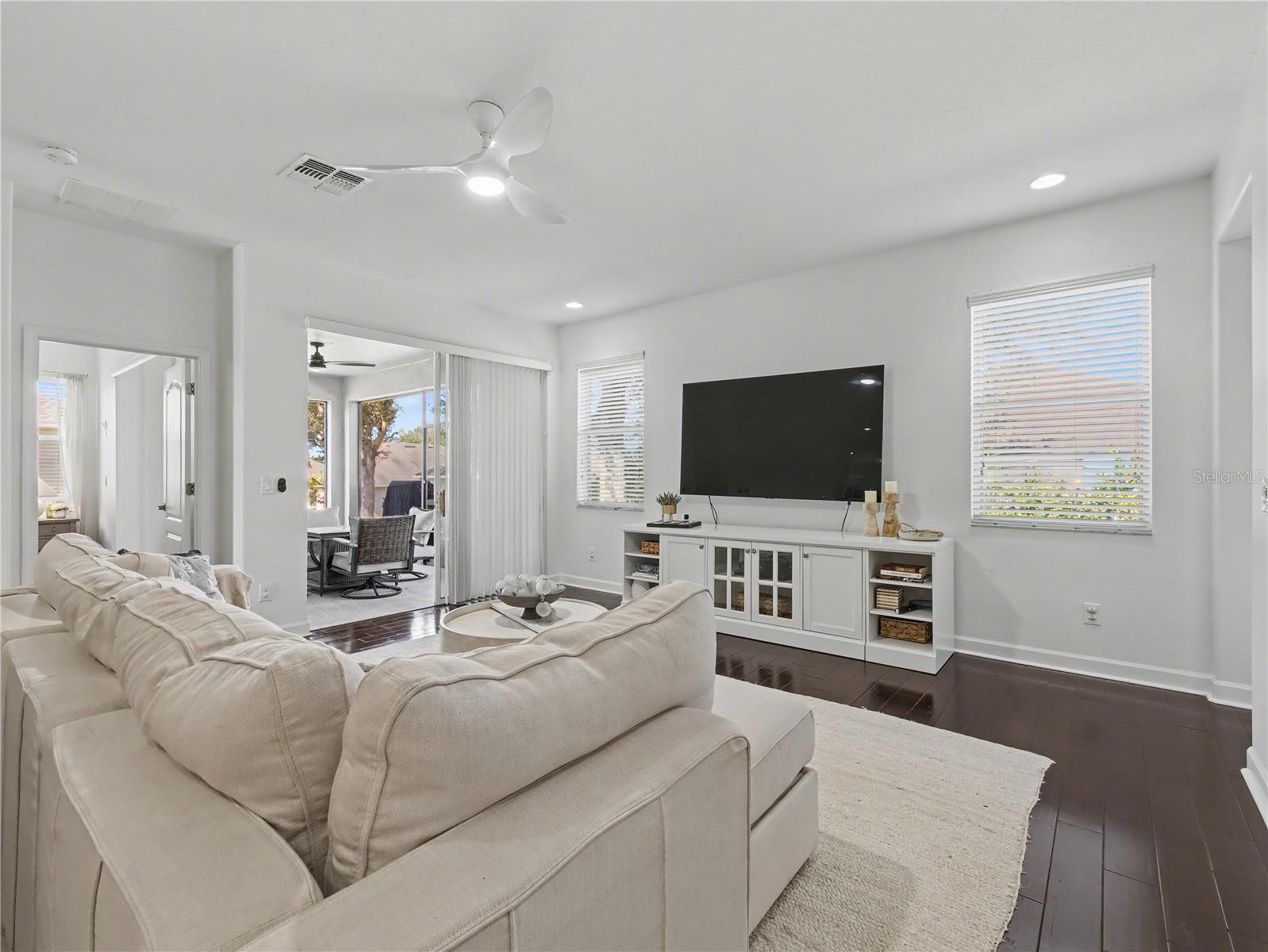 Image 12 of 37 For 1098 Harmony Lane