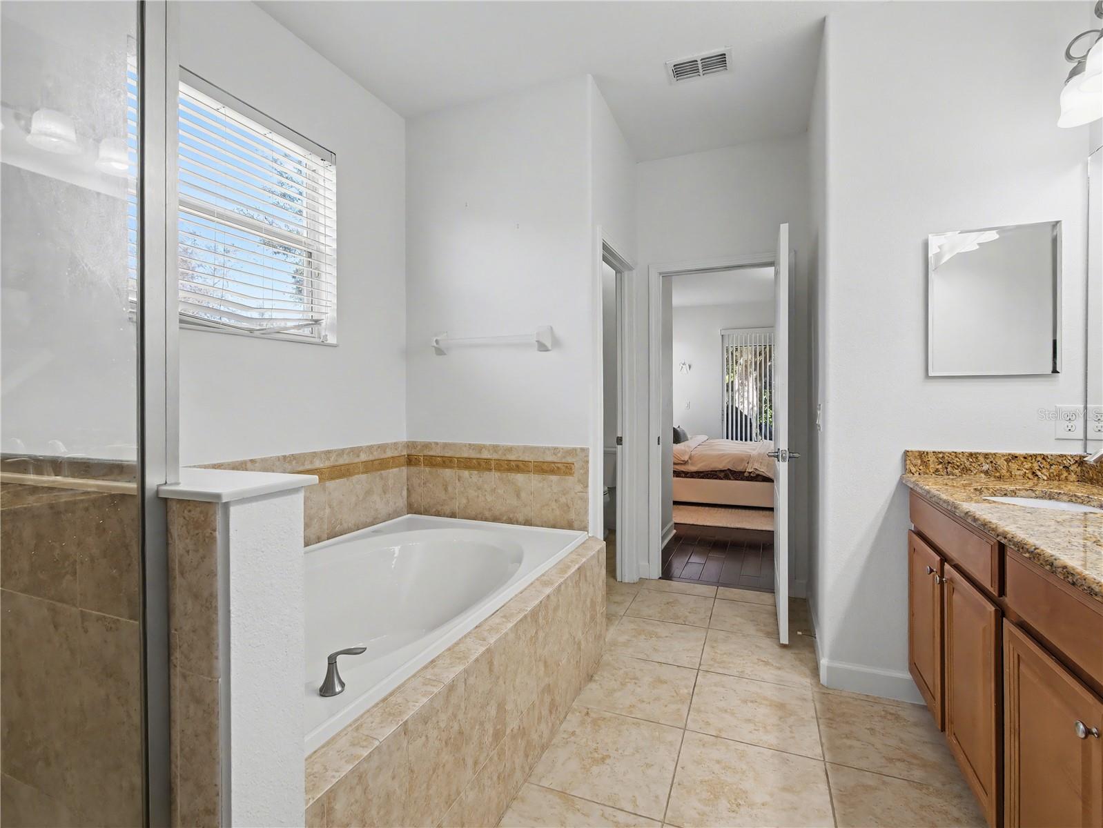 Image 17 of 37 For 1098 Harmony Lane